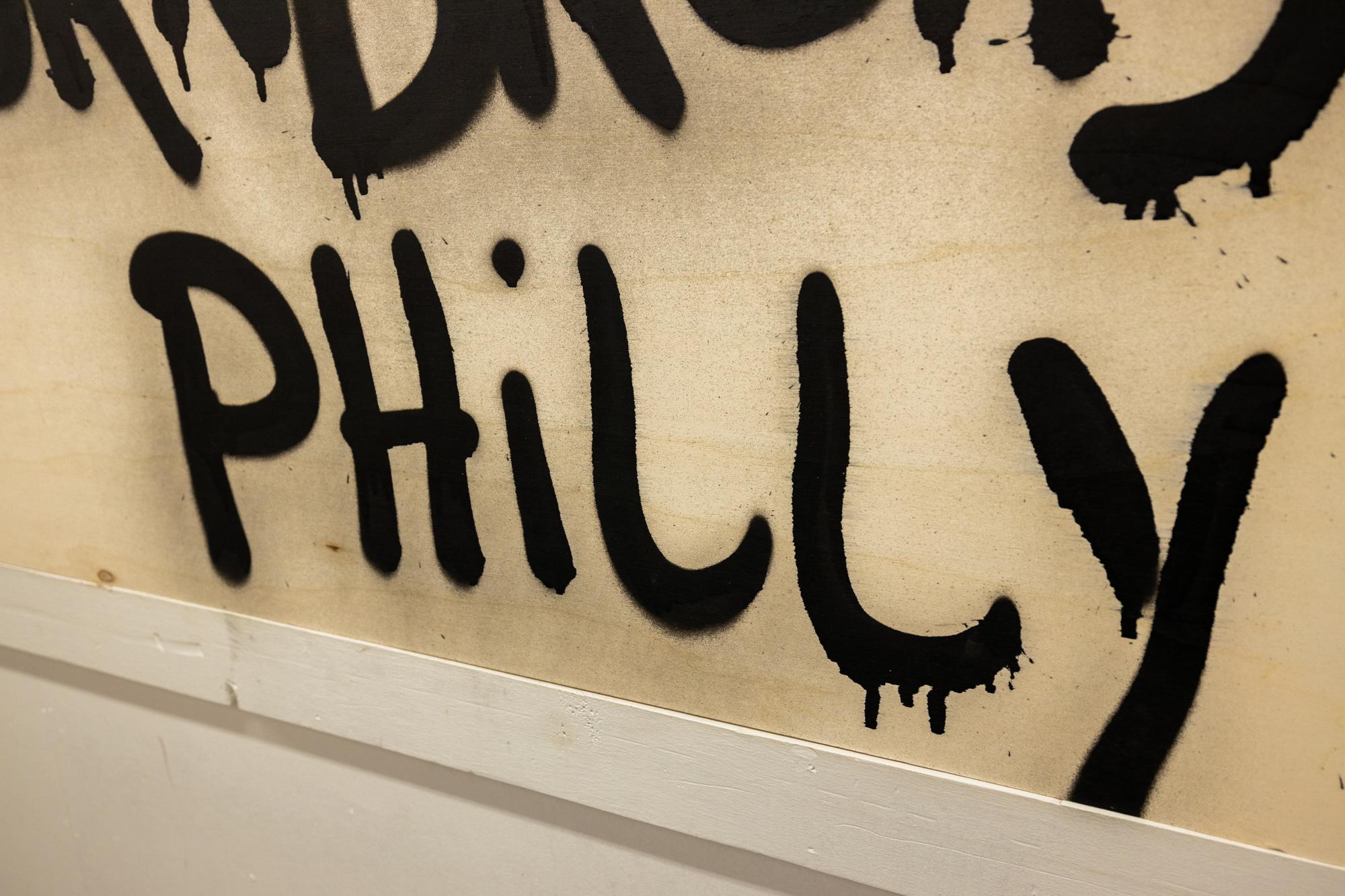 « Fresh Cut: Cornbread Philly », acrylique sur bois, graffiti, Street Art en vente 4