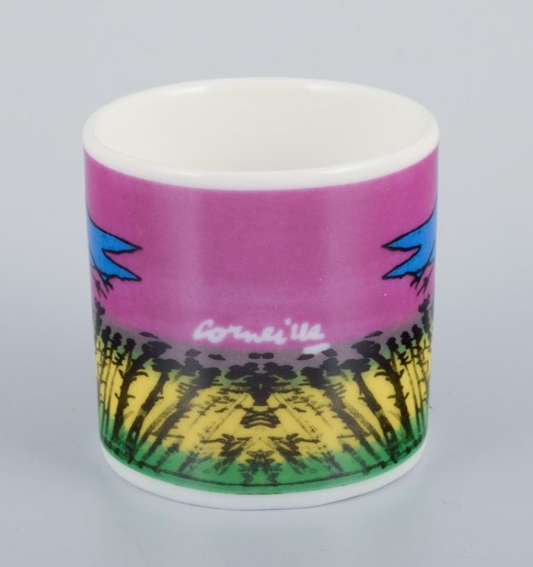 Corneille. Set of coffee cup, plate and egg cup decorated with birds. In Excellent Condition For Sale In Copenhagen, DK
