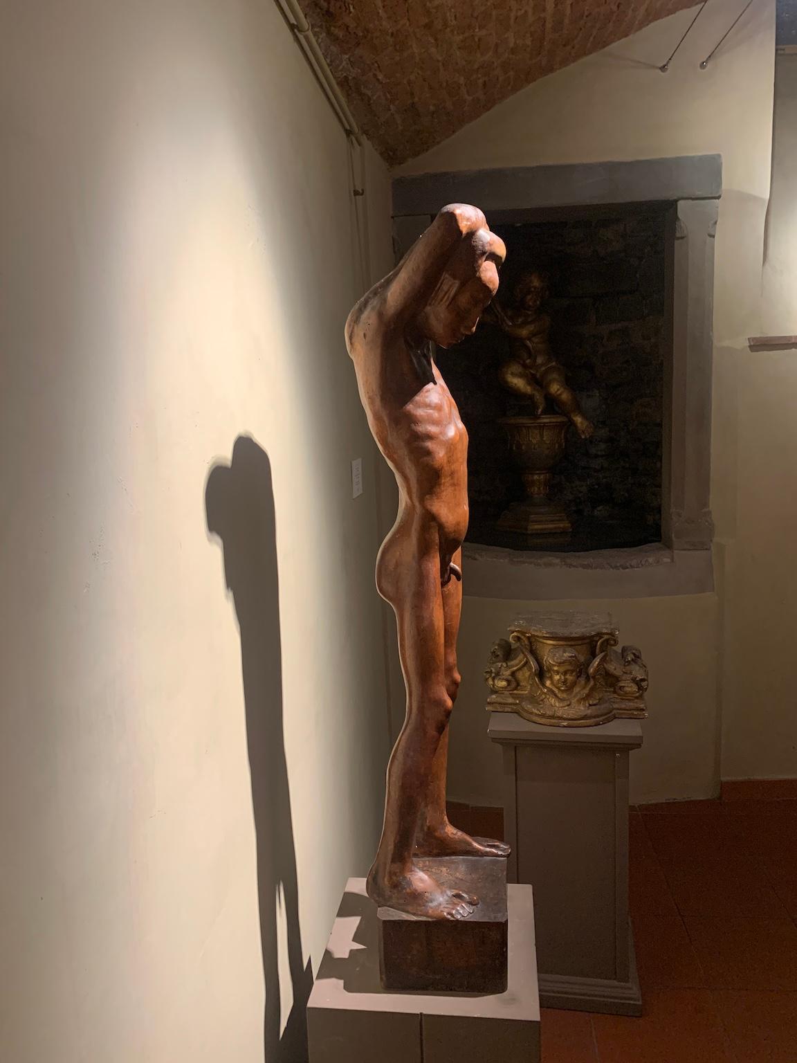 Scultura figurativa toscana in legno ritratto maschile del novecento in vendita 3