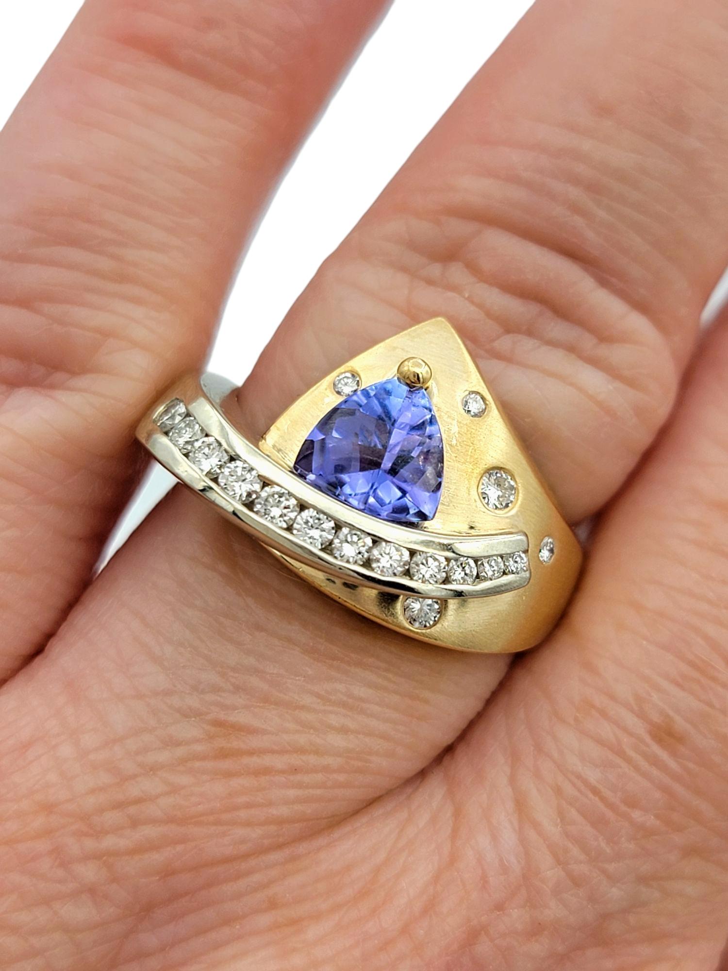 Cornelis Hollander Tanzanite & Diamond Contemporary Two-Tone 14 Karat Gold Ring For Sale 4