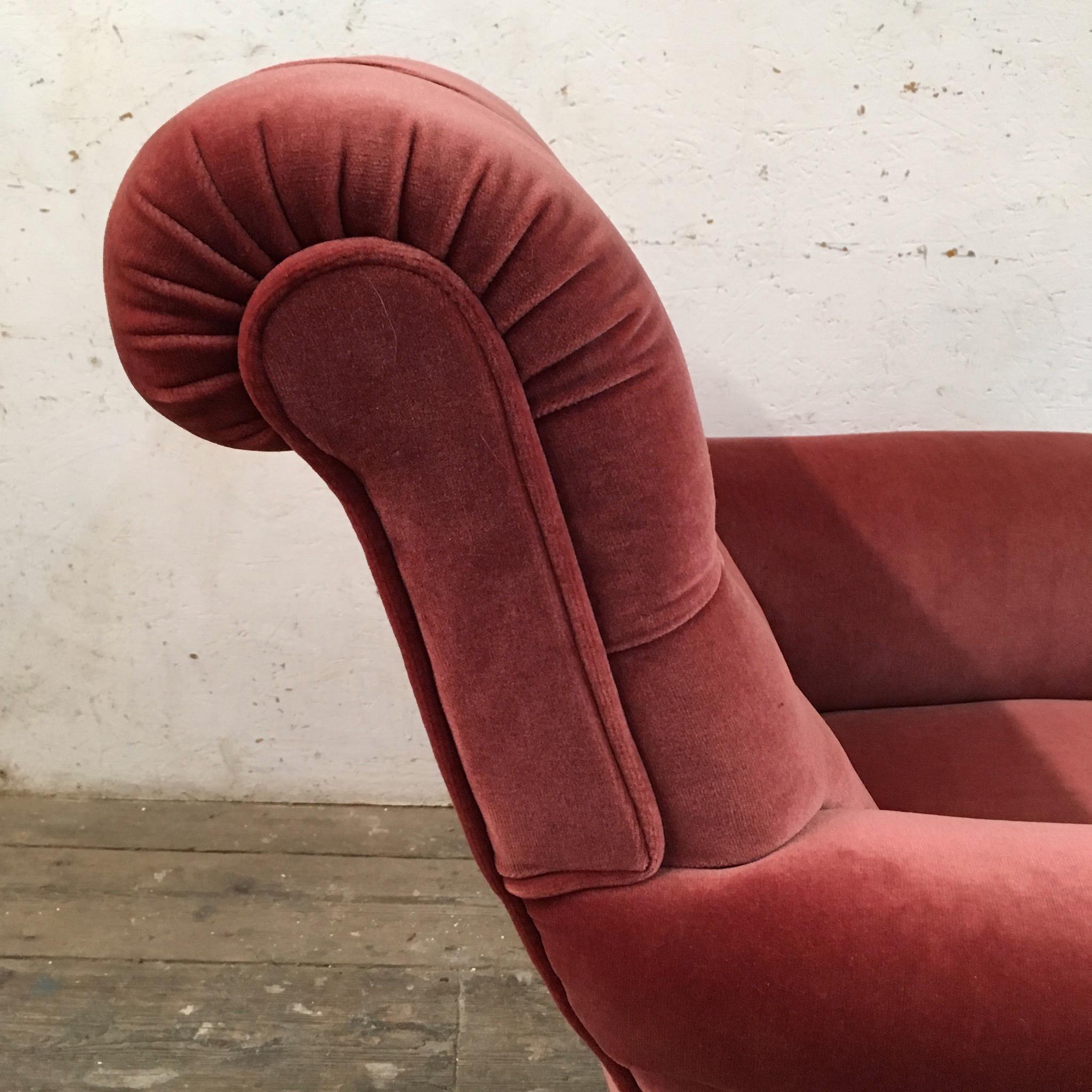 Cornelius V Smith Scroll Button Back Armchair, circa 1890 In Good Condition In Hastings, GB