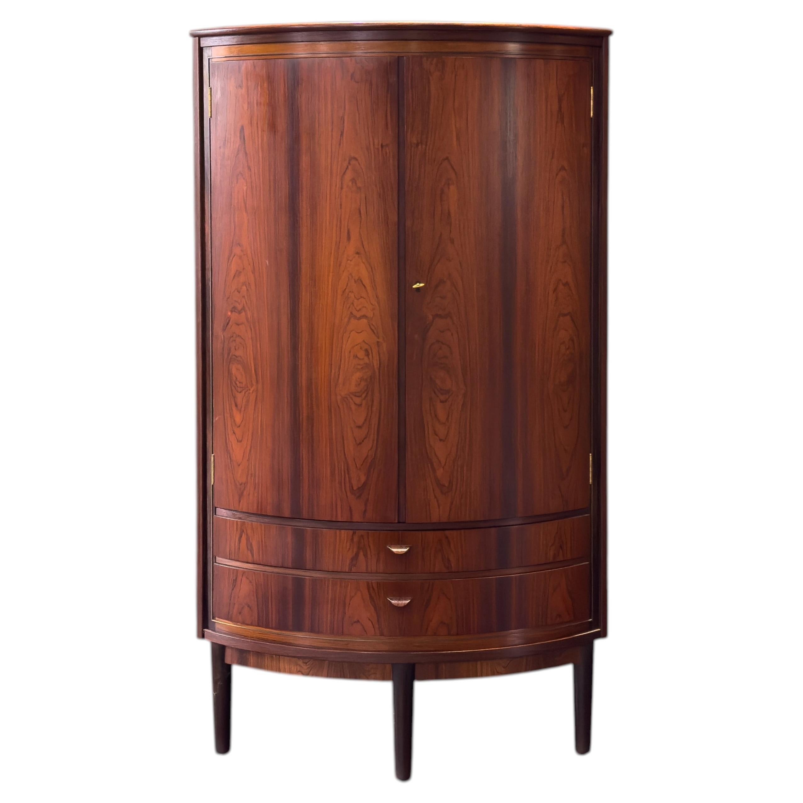Corner Cabinet
