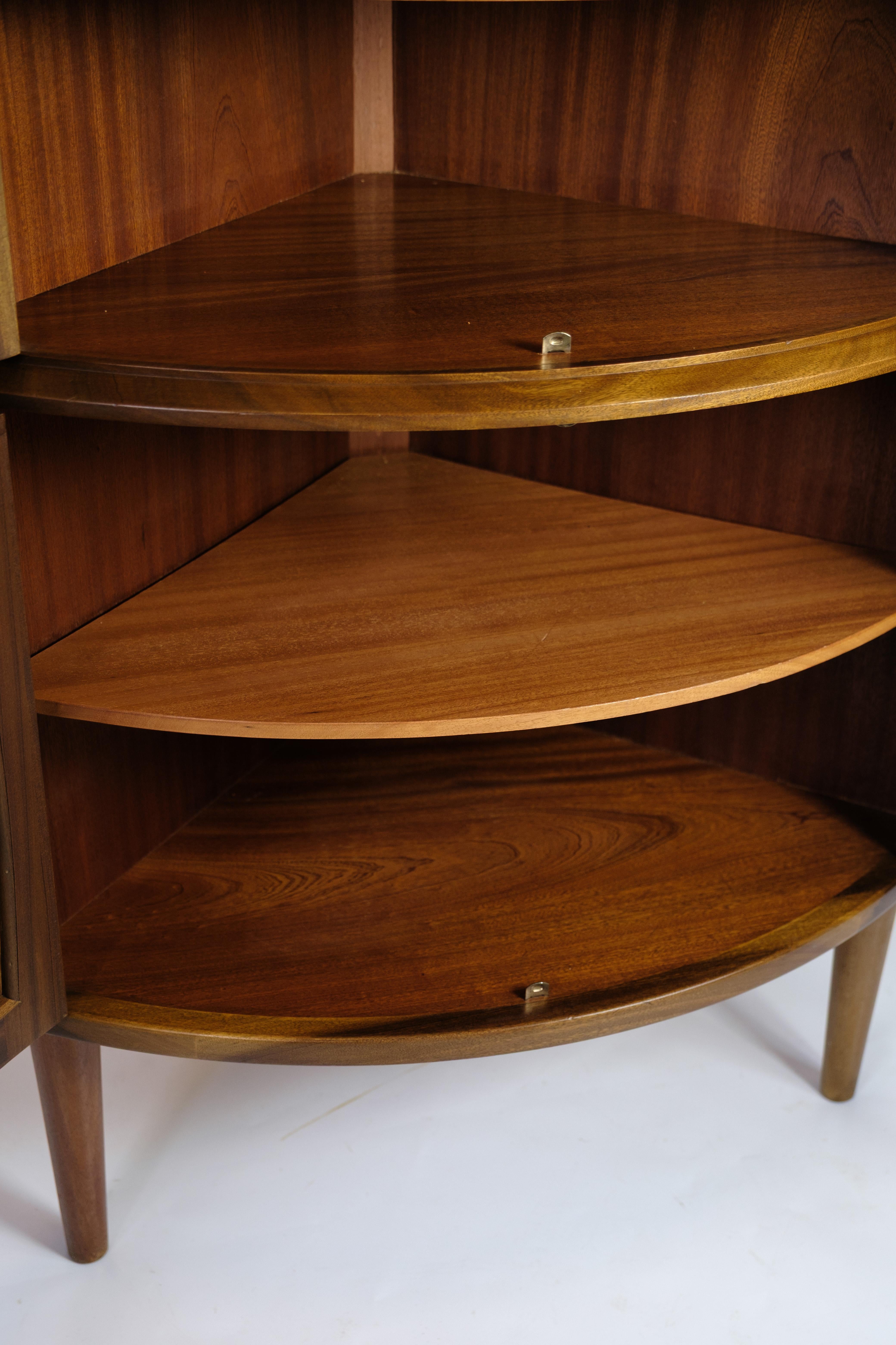 Corner Cabinet In Teak, Danish Design For Peterson Furniture From 1960s In Good Condition For Sale In Lejre, DK