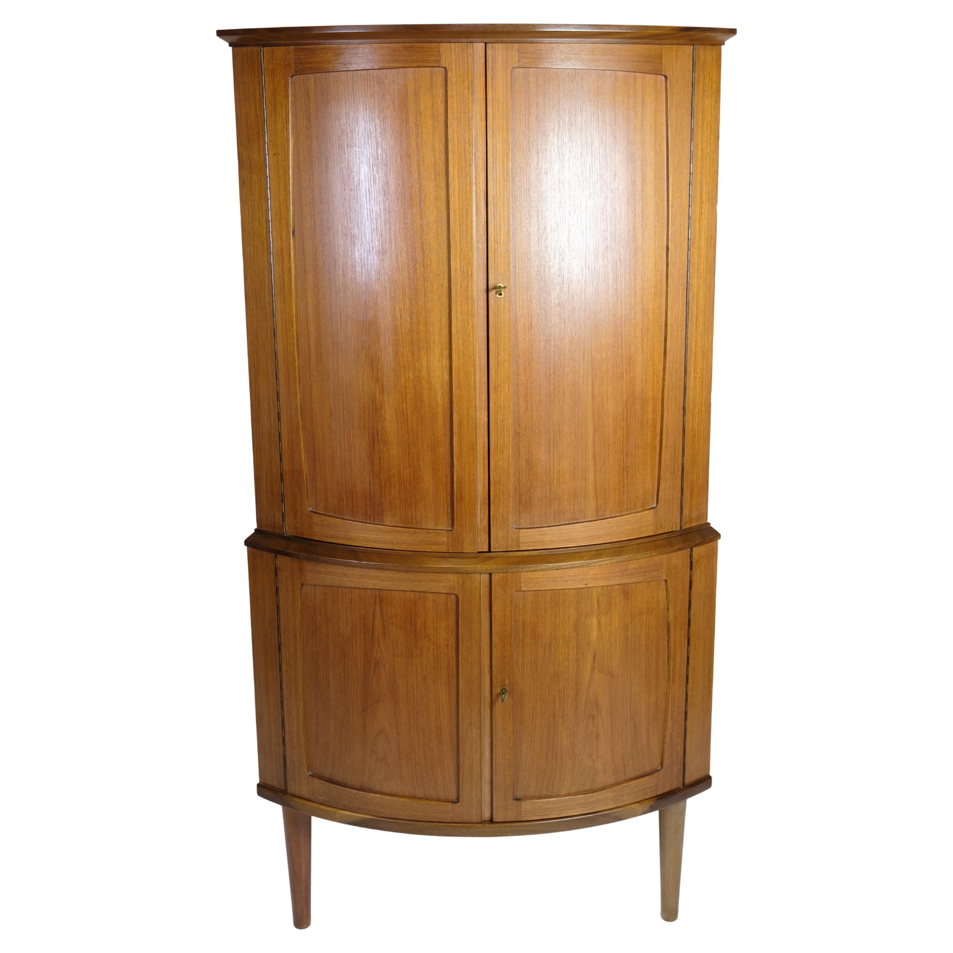 Unknown Cabinets