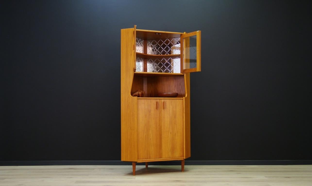 Corner Cabinet Teak Danish Design Vintage, 1960s In Good Condition For Sale In Szczecin, Zachodniopomorskie