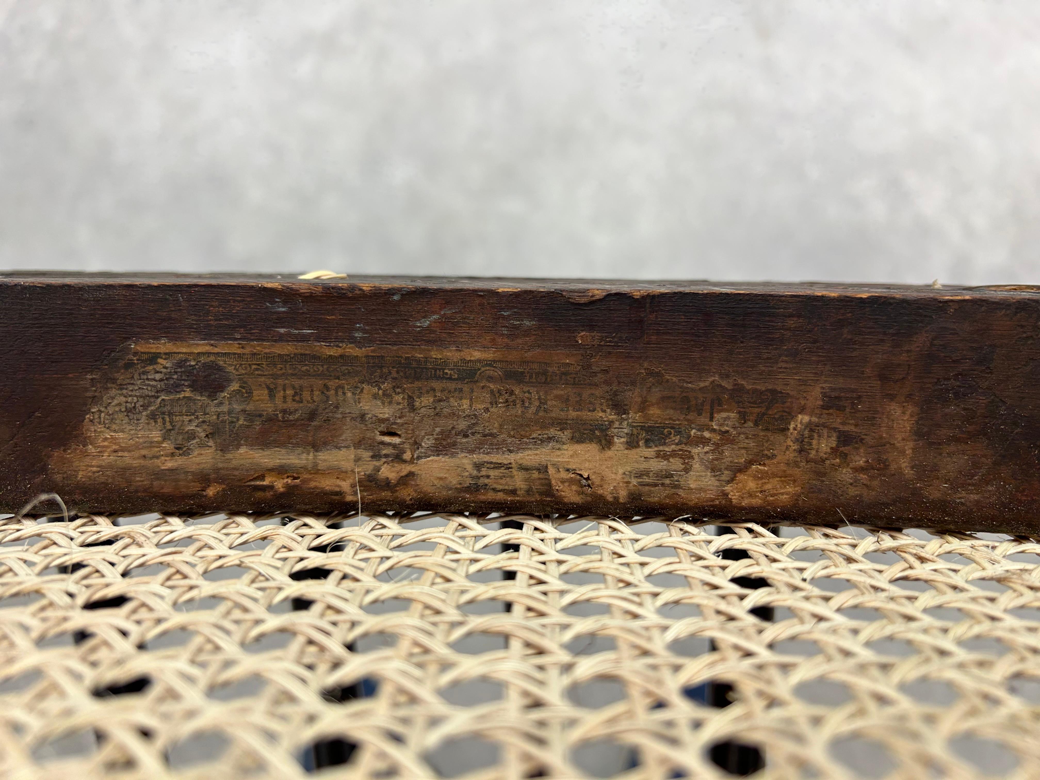 Fauteuil d'angle n°6 de J&J Kohn en vente 8