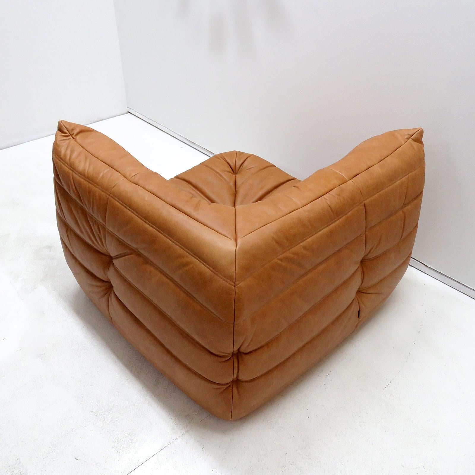 Corner Chair 'Togo' by Michel Ducaroy for Ligne Roset In Good Condition In Los Angeles, CA