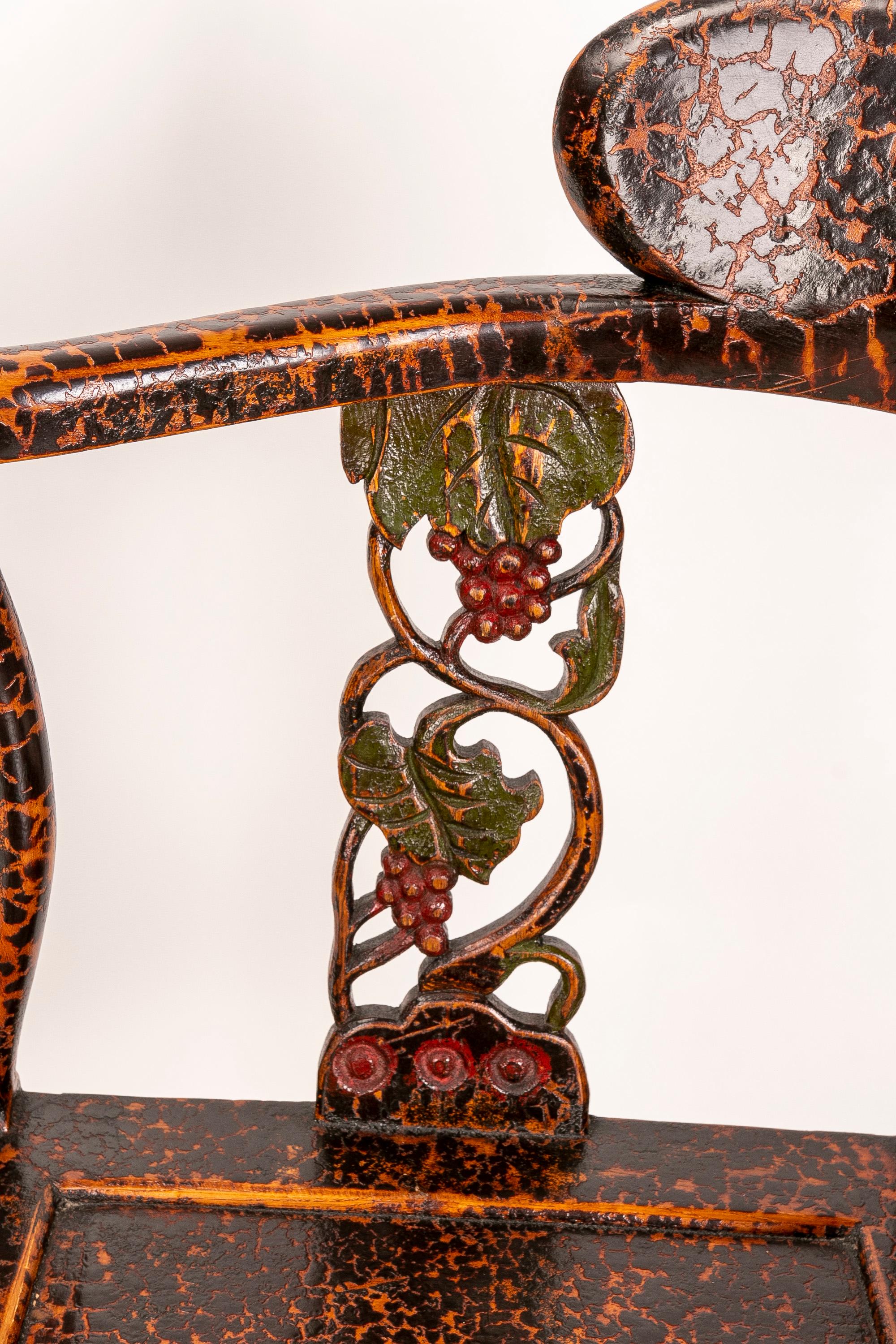 Corner Chair with Lacquered Wooden Arms and Carved Flowers on the Backrest For Sale 9