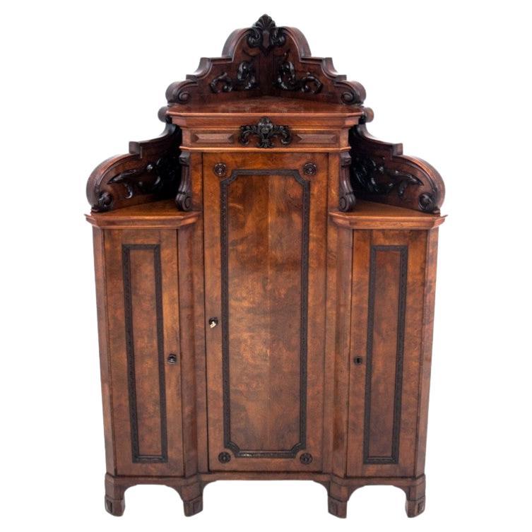 Corner chest of drawers from around 1900.