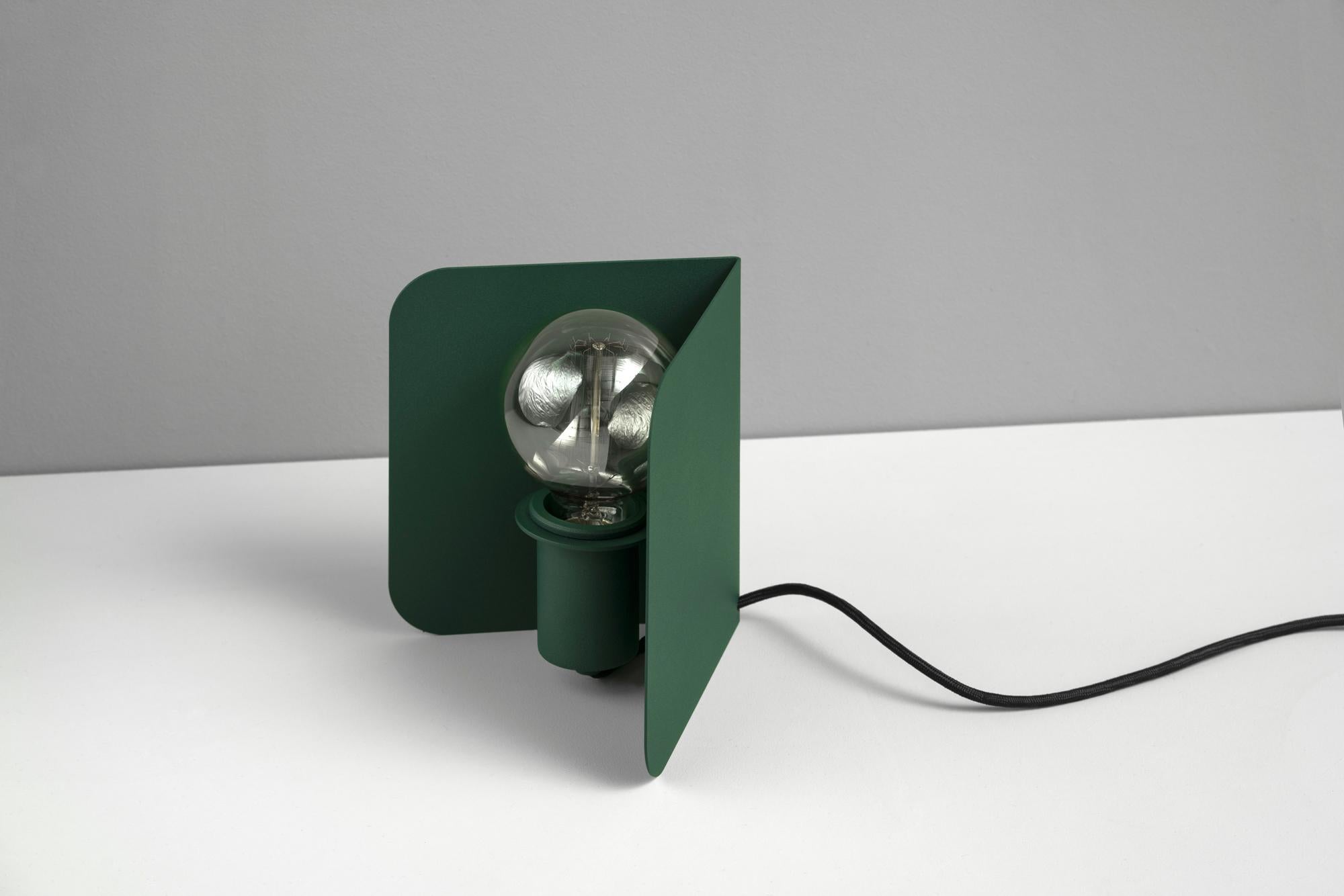 XXIe siècle et contemporain Lampe de table d'angle corail de +kouple en vente