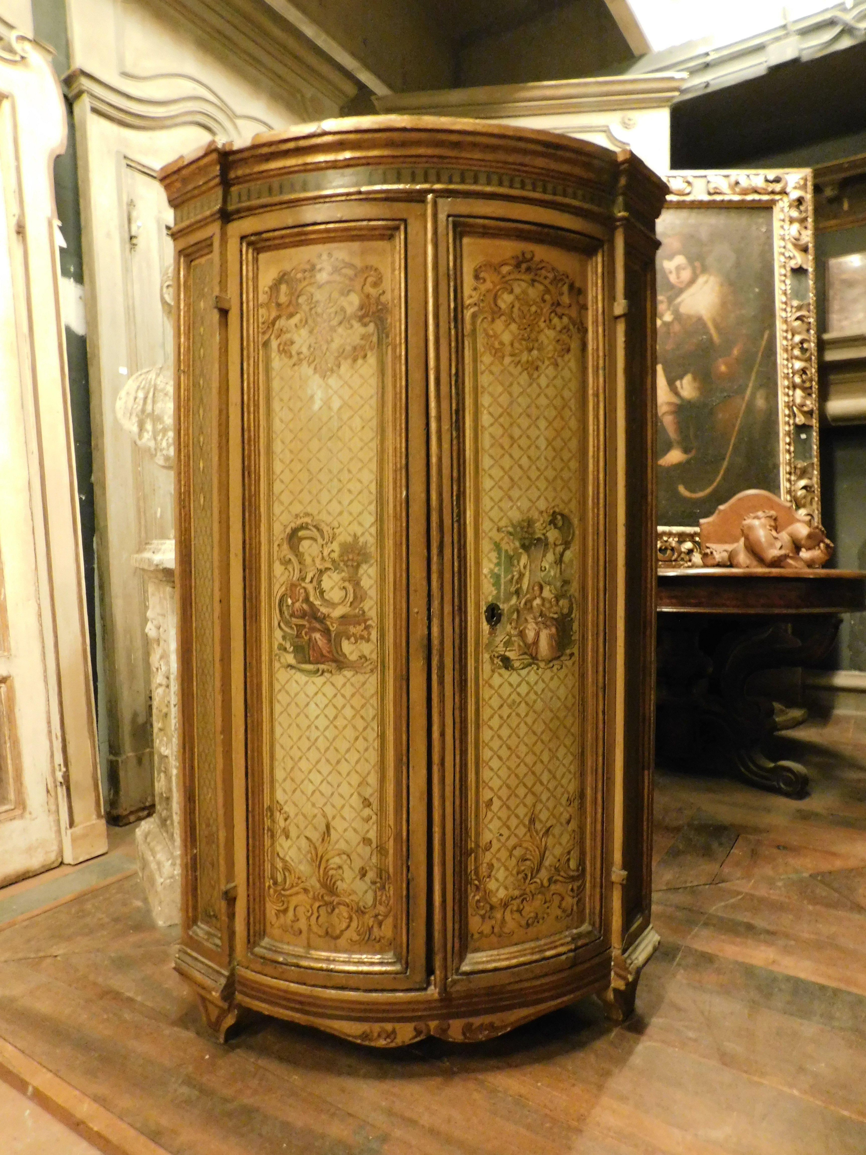 Hand-Painted Corner cupboard, yellow lacquered and hand-painted cabinet, Italy For Sale