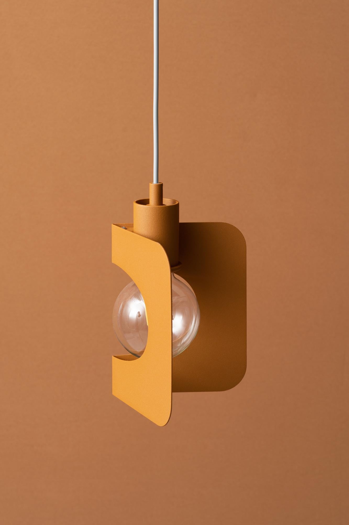 Postmoderno Lampada a sospensione Corner Globe Grey di +kouple in vendita