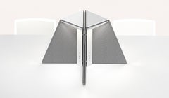 Lampada da tavolo per ufficio ad angolo 15 in Stone di Pablo Designs