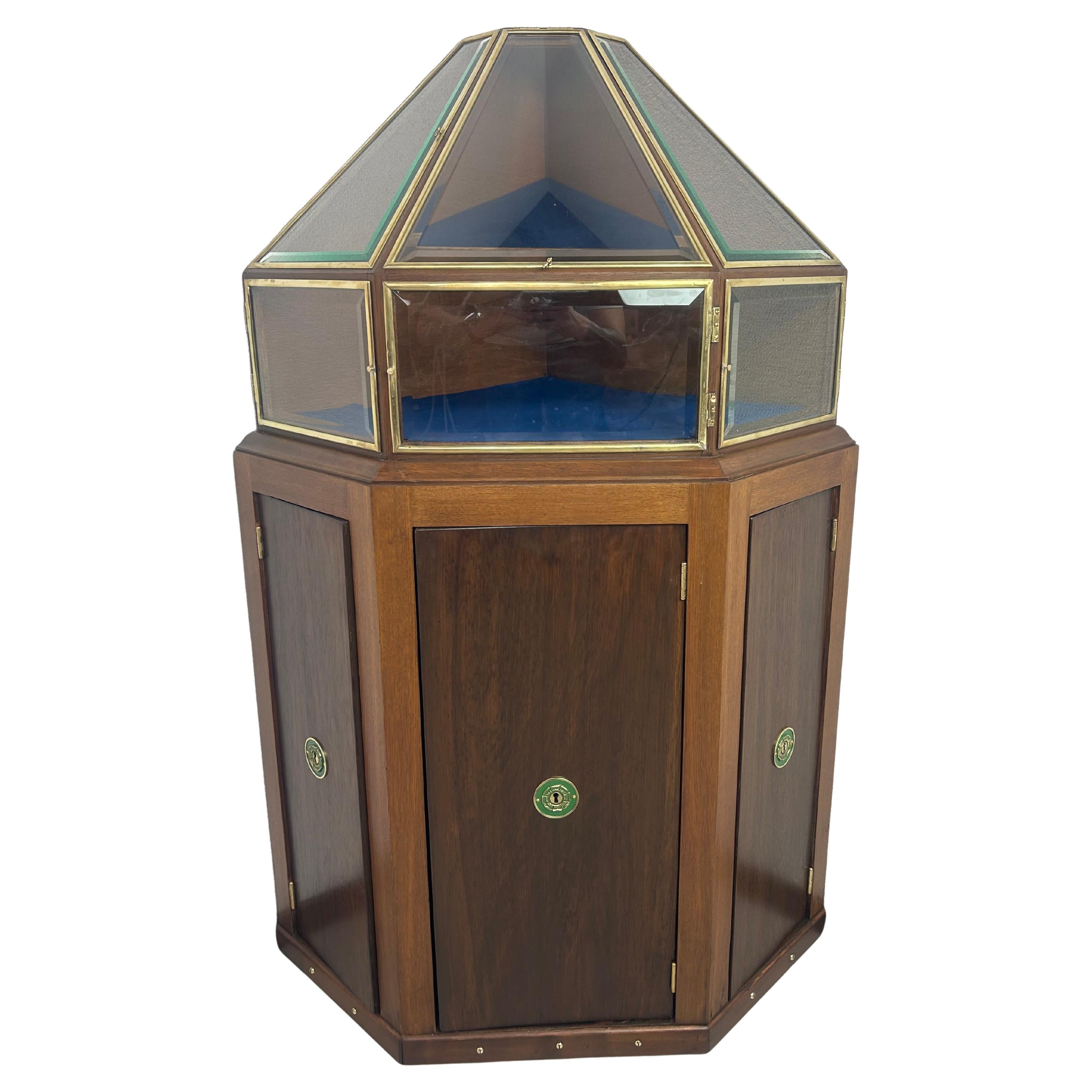 Corner pyramid art nouveau jewellery display case