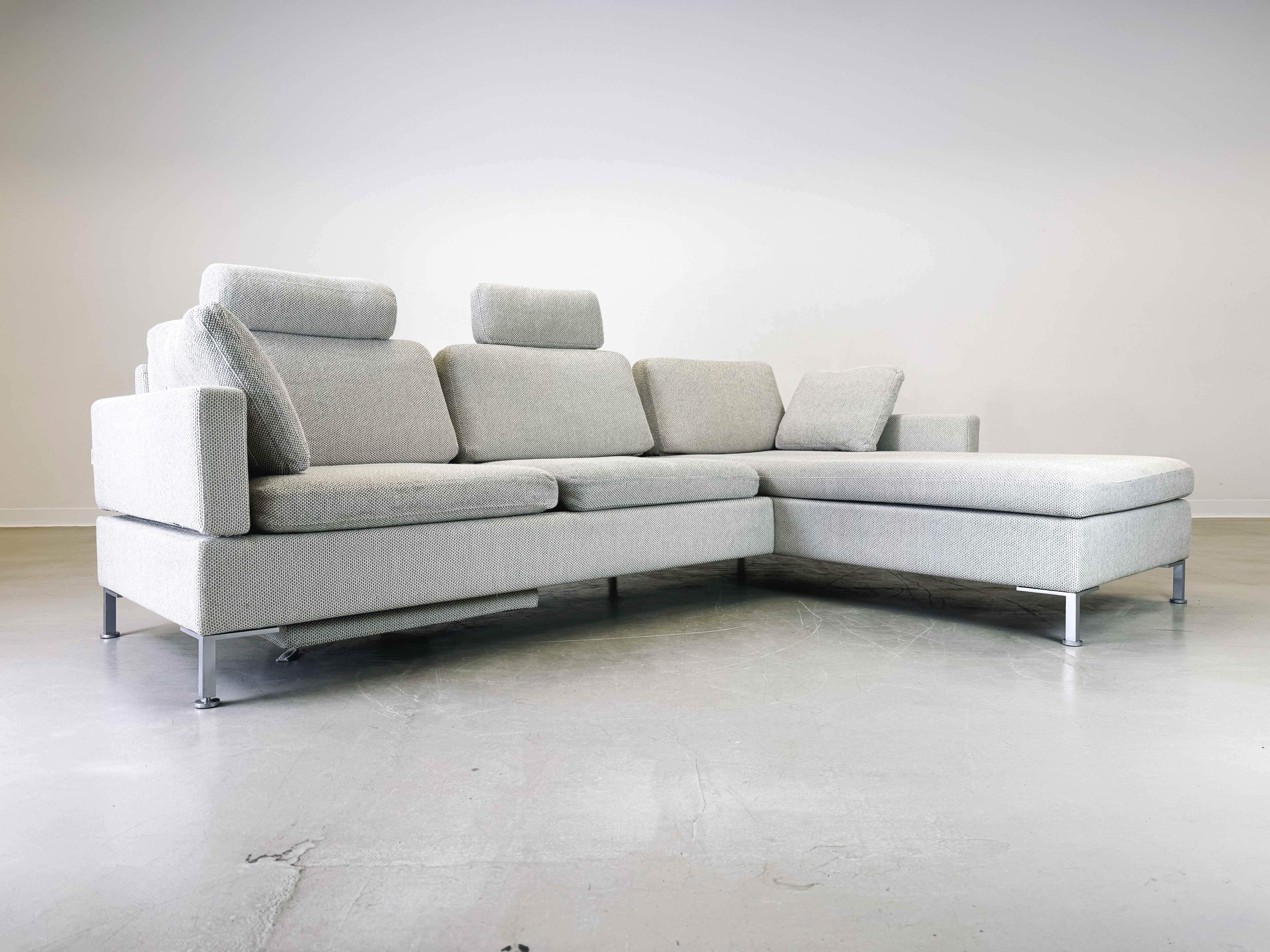Ponemos a la venta un precioso sofá esquinero de Brühl. El modelo 