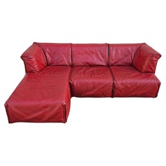 Corner Sofa "Cardigan" designed by Vico Magistretti for Cassina, red leather