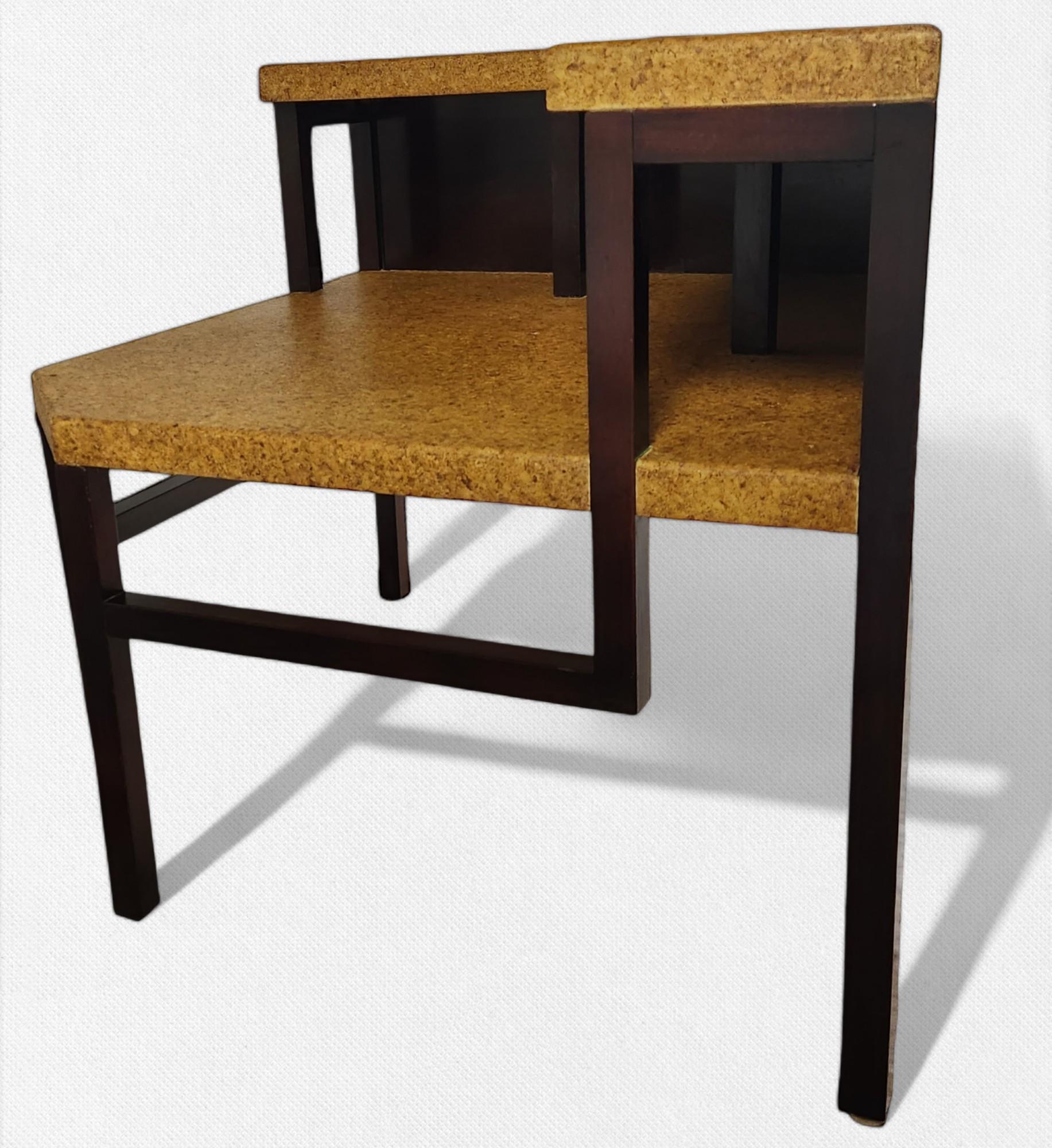 Eckschrank von Paul Frankl für Johnson Furniture (amerikanisch) im Angebot