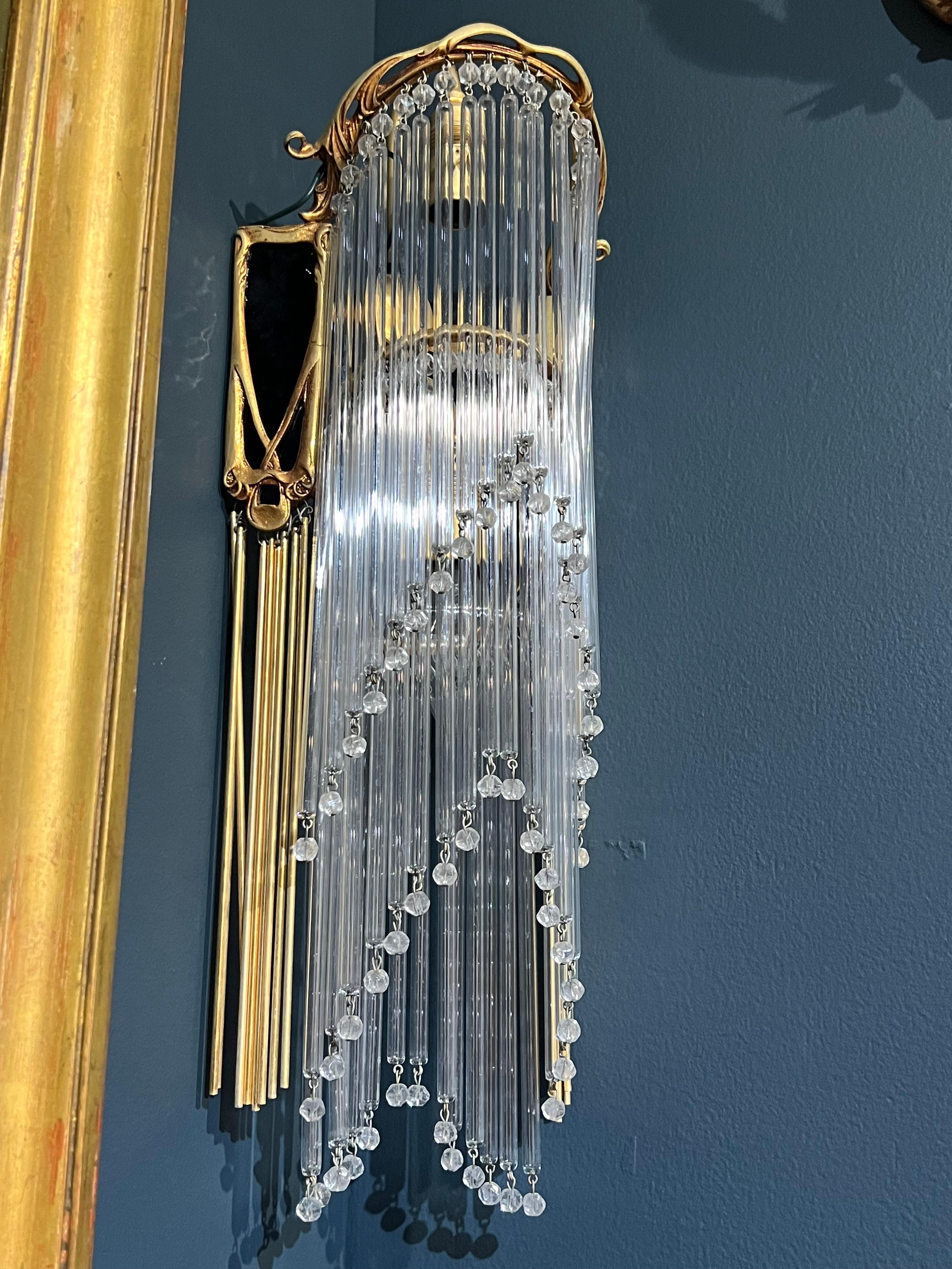 Français Lampe d'angle Art Nouveau dans le style de Hector Guimard en vente