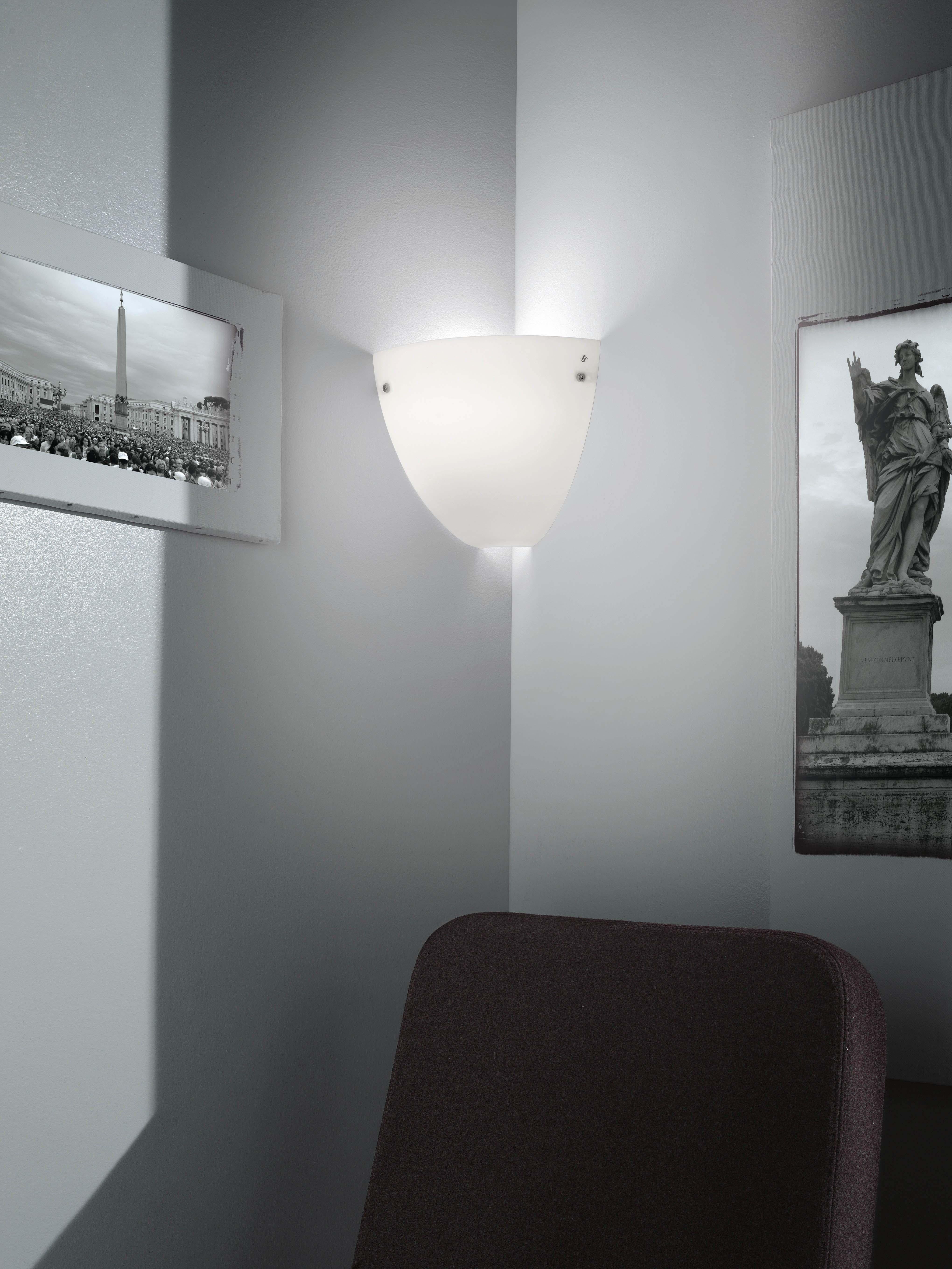 corner wall lamp