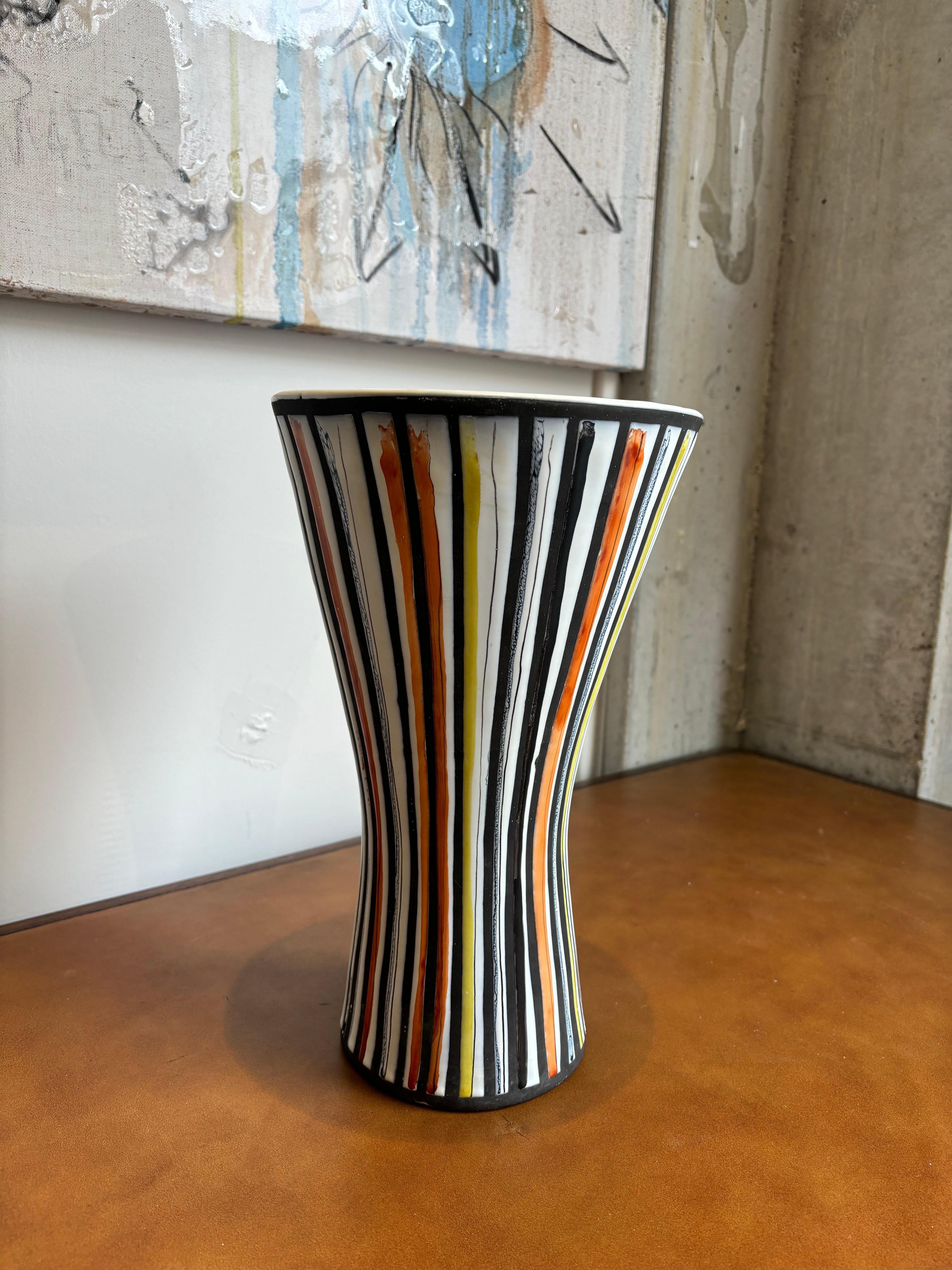 Cornet vase by Roger Capron In Good Condition In SAINT-OUEN-SUR-SEINE, FR