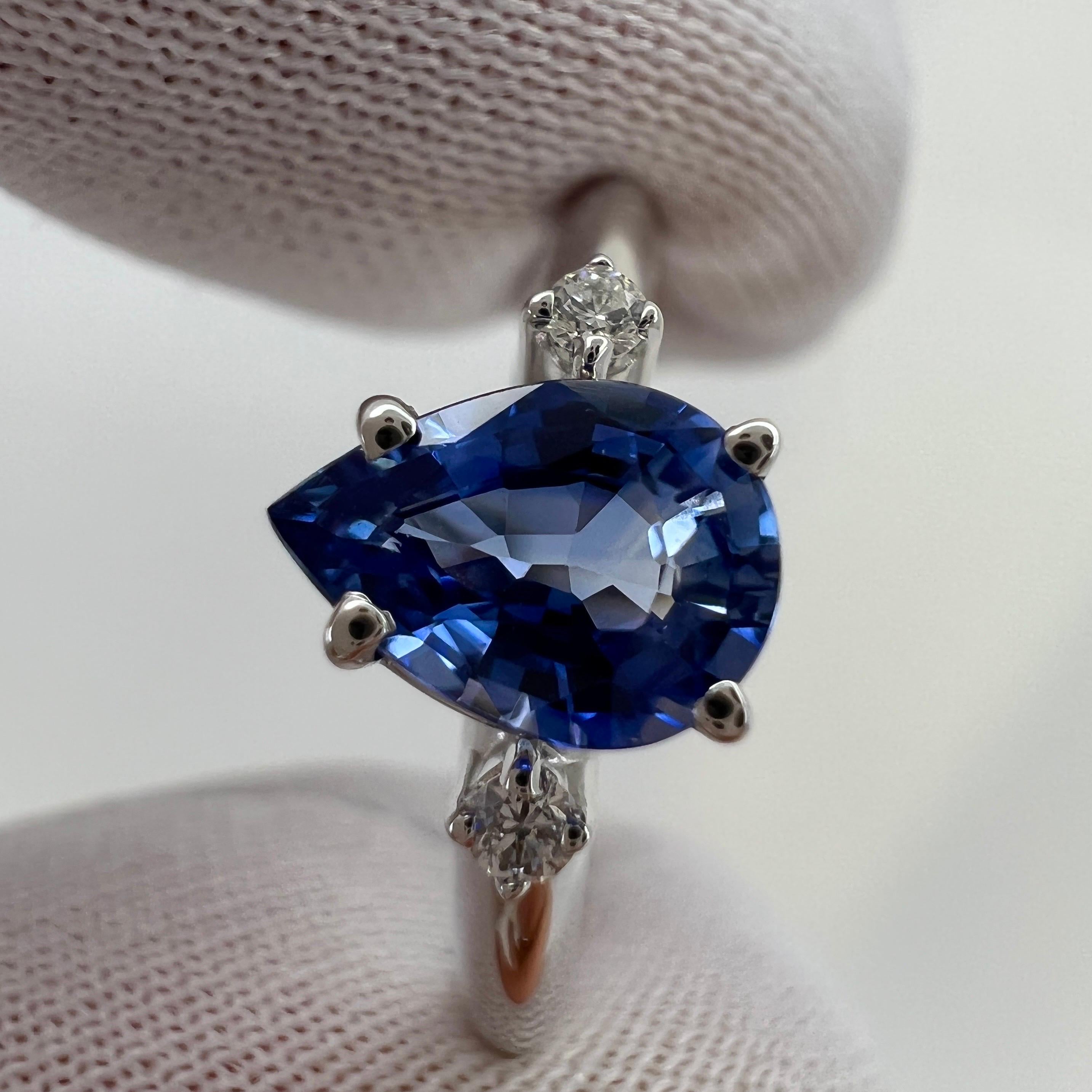 Cornflower Blue 1.00ct Ceylon Sapphire & Diamond 18k White Gold Trilogy Ring For Sale 3