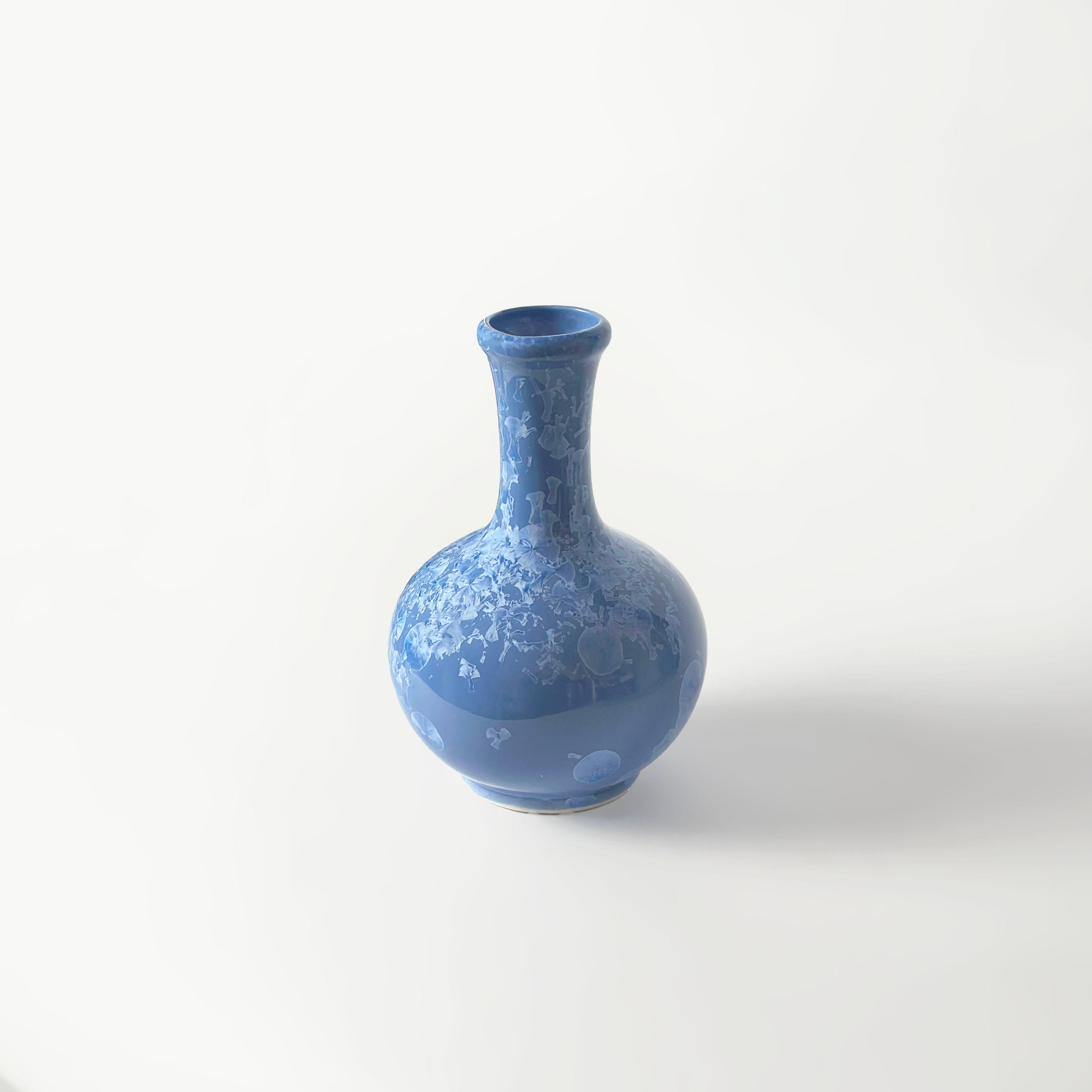 Vase chinois Yuhuchunping bleu corail à glaçure cristalline, vers 1970 Bon état - En vente à Glasgow, GB