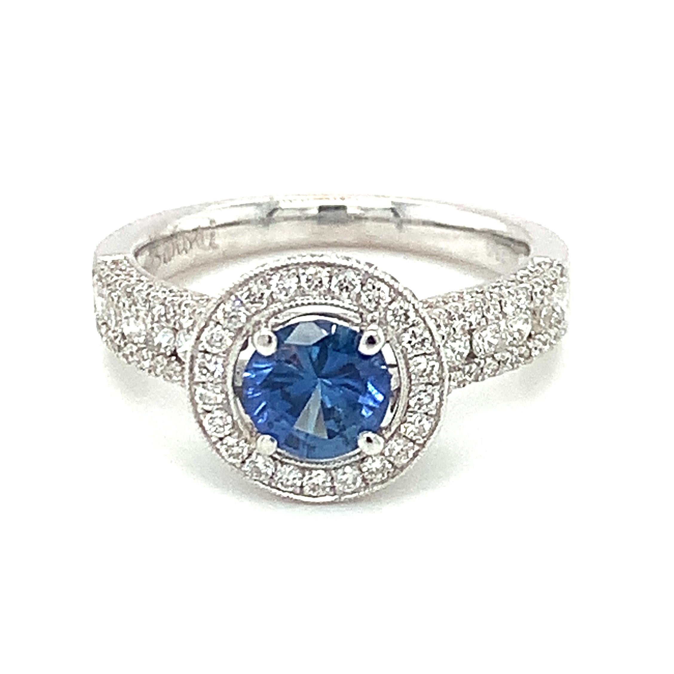 Cornflower Blue Sapphire and Diamond Halo Engagement Ring in 18k White Gold In New Condition For Sale In Los Angeles, CA