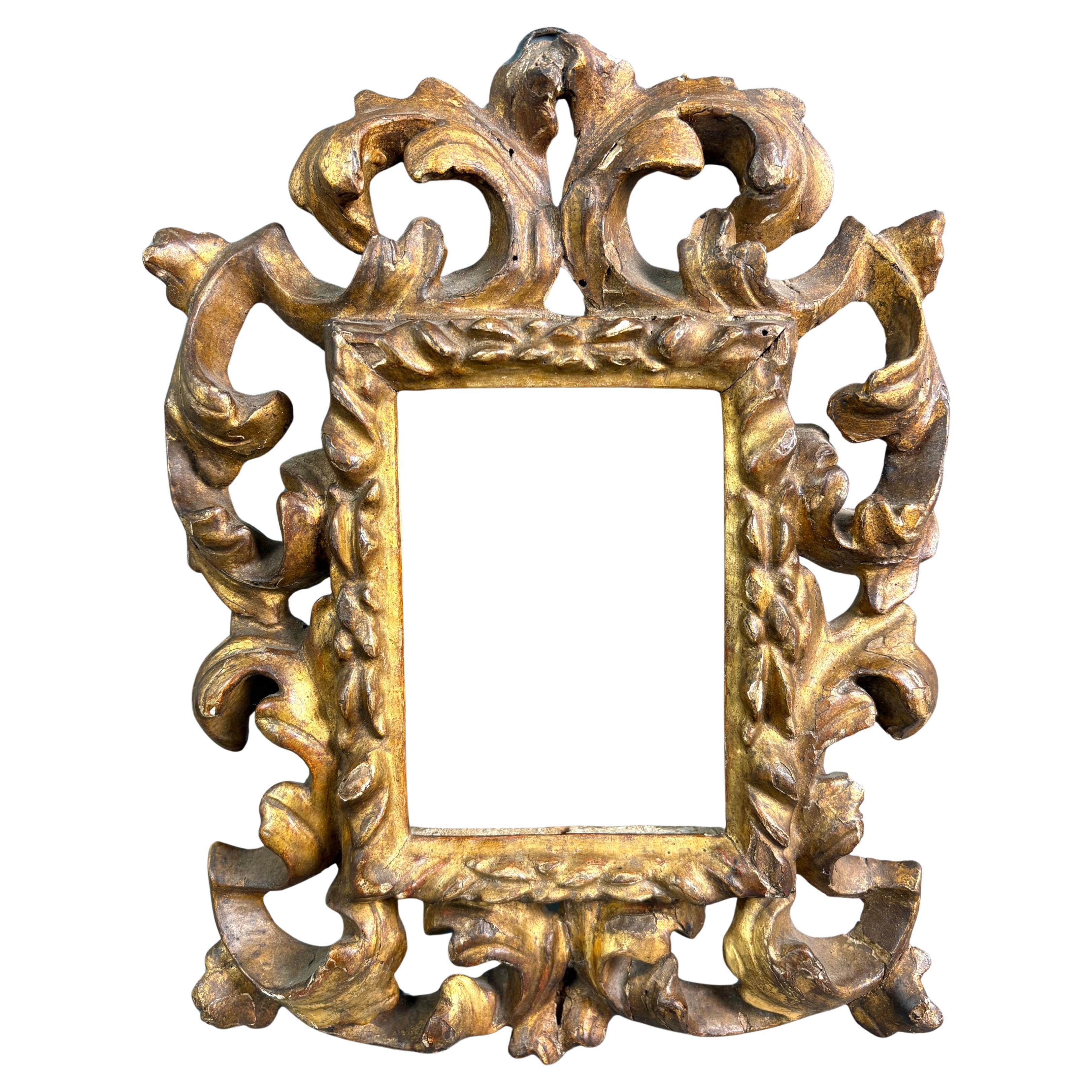 Cadre de collection baroque en bois doré Emilia 17e siècle en vente