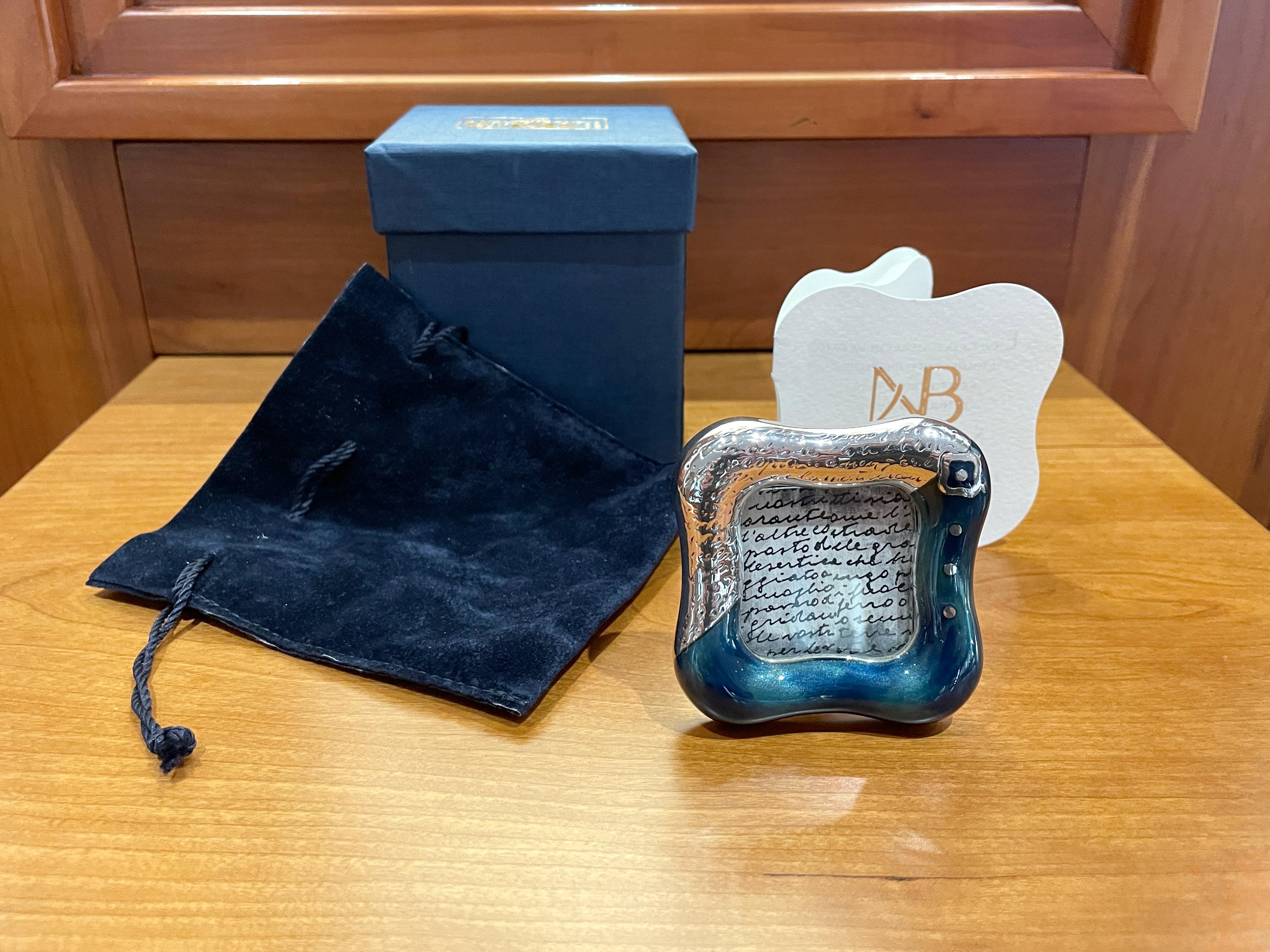 Cadre de bureau La Nouvelle Bague en argent et émail en vente 5