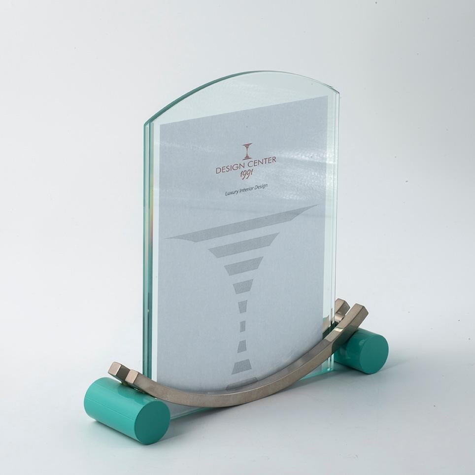 Design raffiné avec détails laqués  en tonalité  transformation du jade  ce cadre de table  dans une zone excentrée   pièce de conception : pour  enrichir le bureau au diapason  avec d'autres accessoires  pour le bureau sur la même ligne, ou  tels