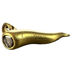 Vintage Cornicello Lucky Horn 18K Yellow Gold Diamond Charm Pendant
