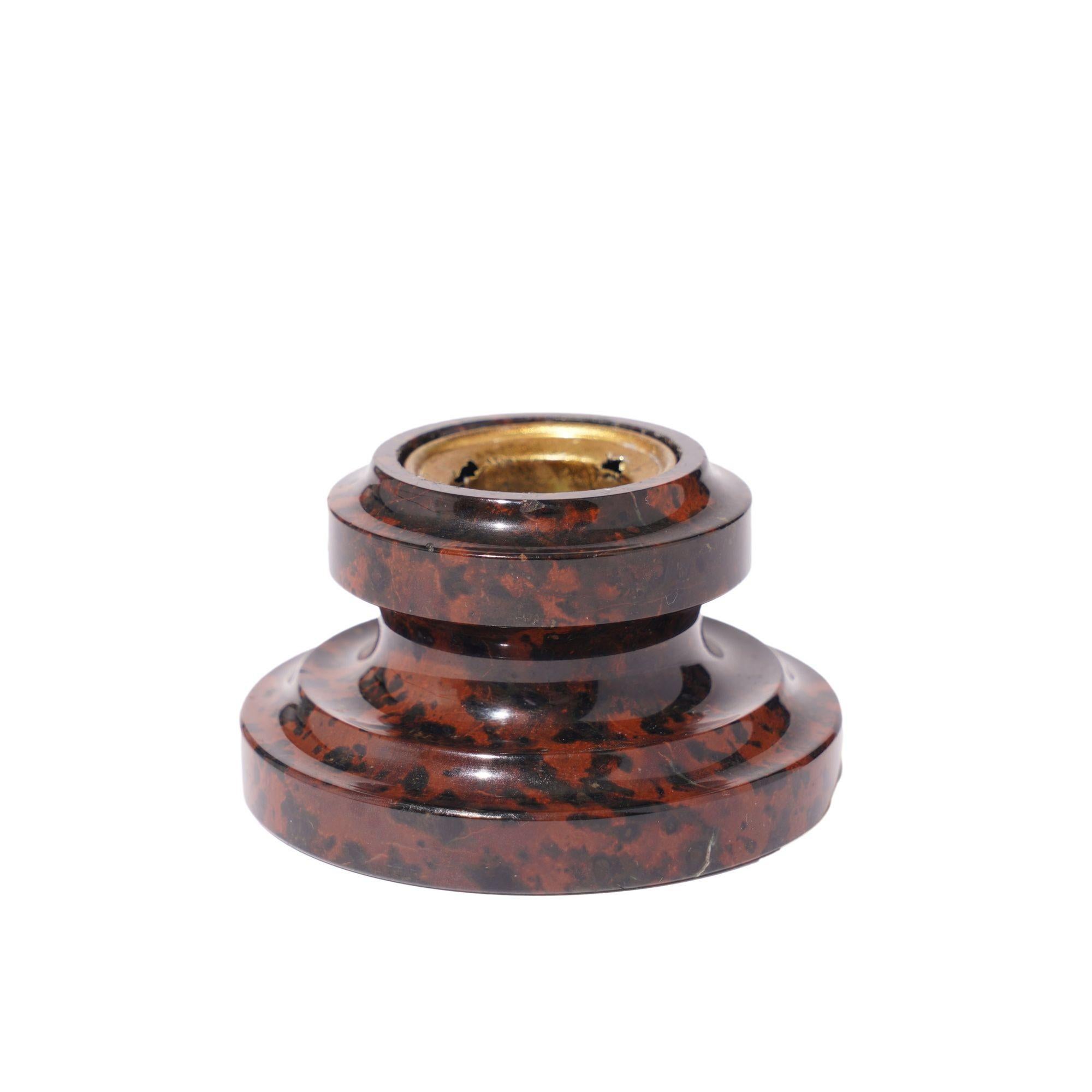 Tintero circular abierto de piedra serpentina de Cornualles, c. 1800 Británico en venta