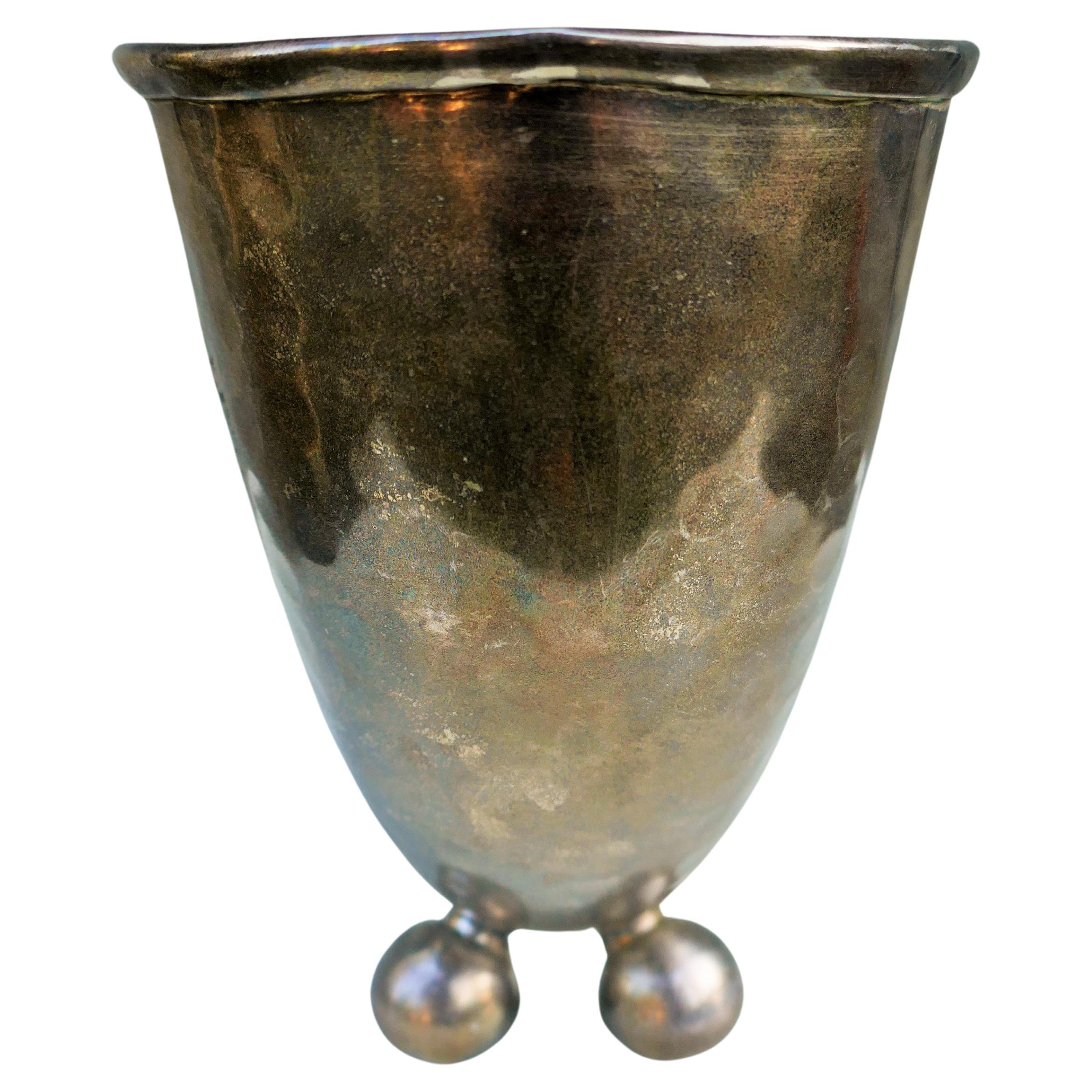 Füllhornblumenhalter aus Silber. Stanzen im Angebot 2