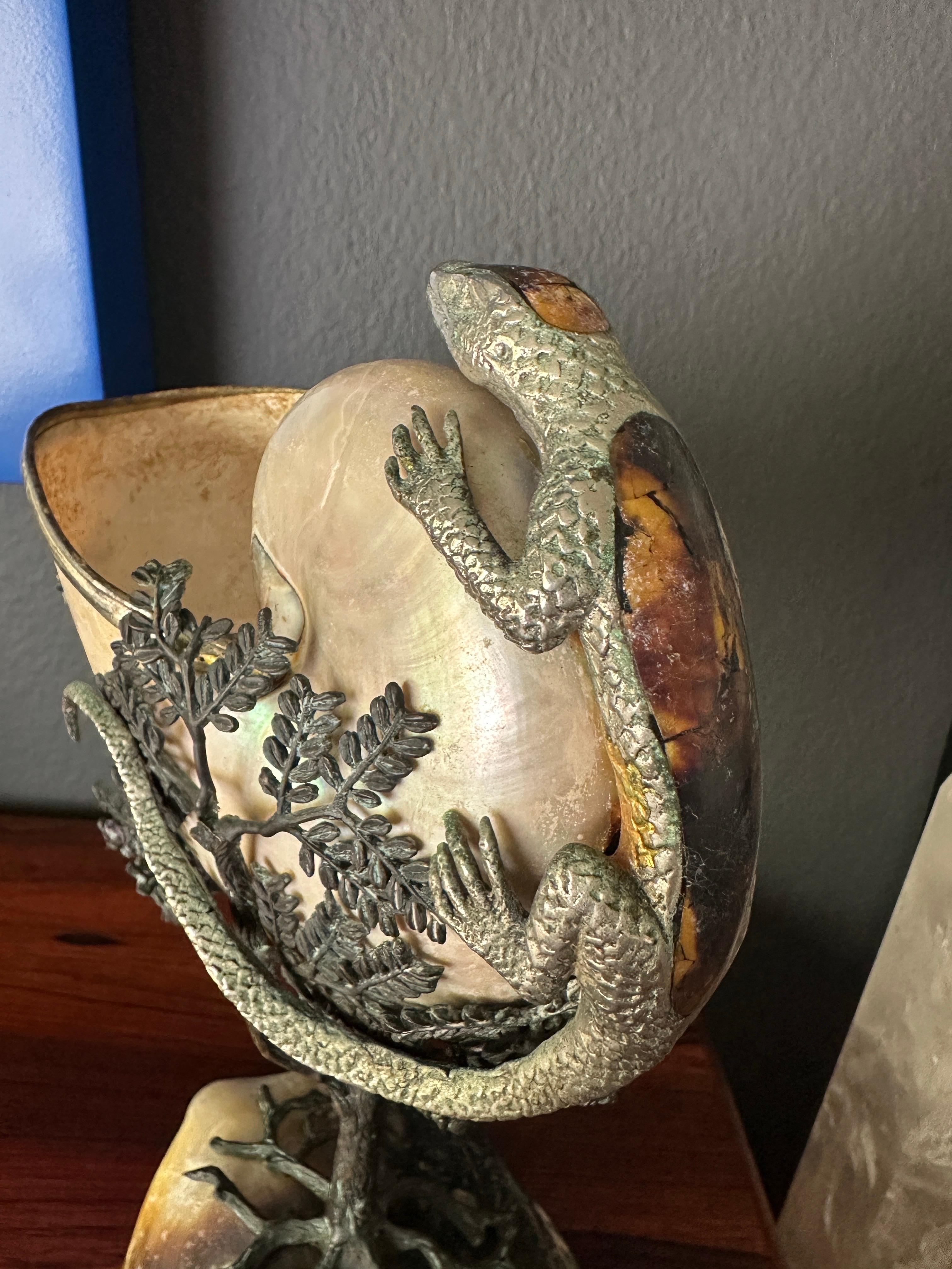 Cornucopia of Nautilus Shell and Lizard Object d’Art For Sale 6
