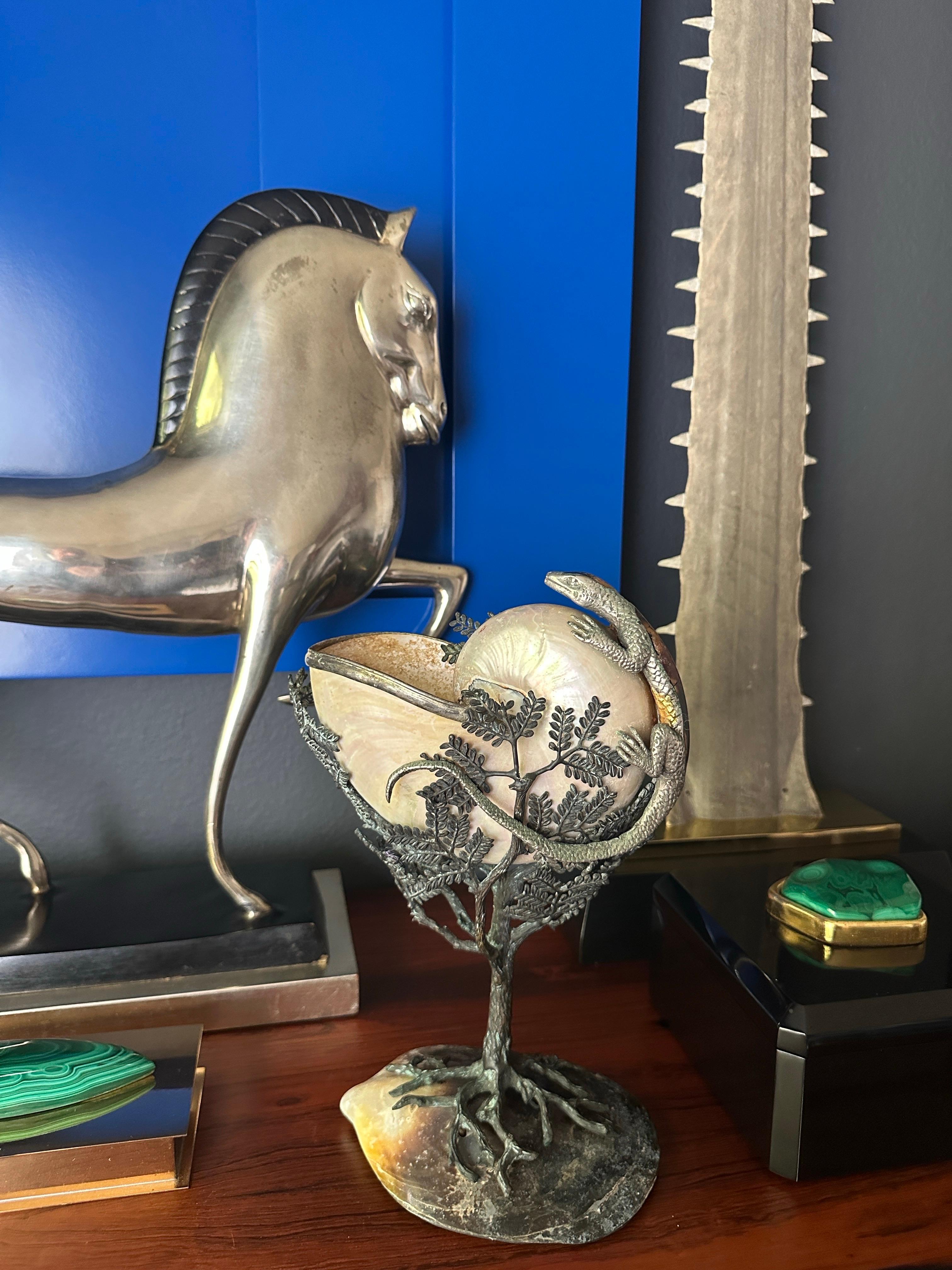 Cornucopia of Nautilus Shell and Lizard Object d’Art For Sale 11