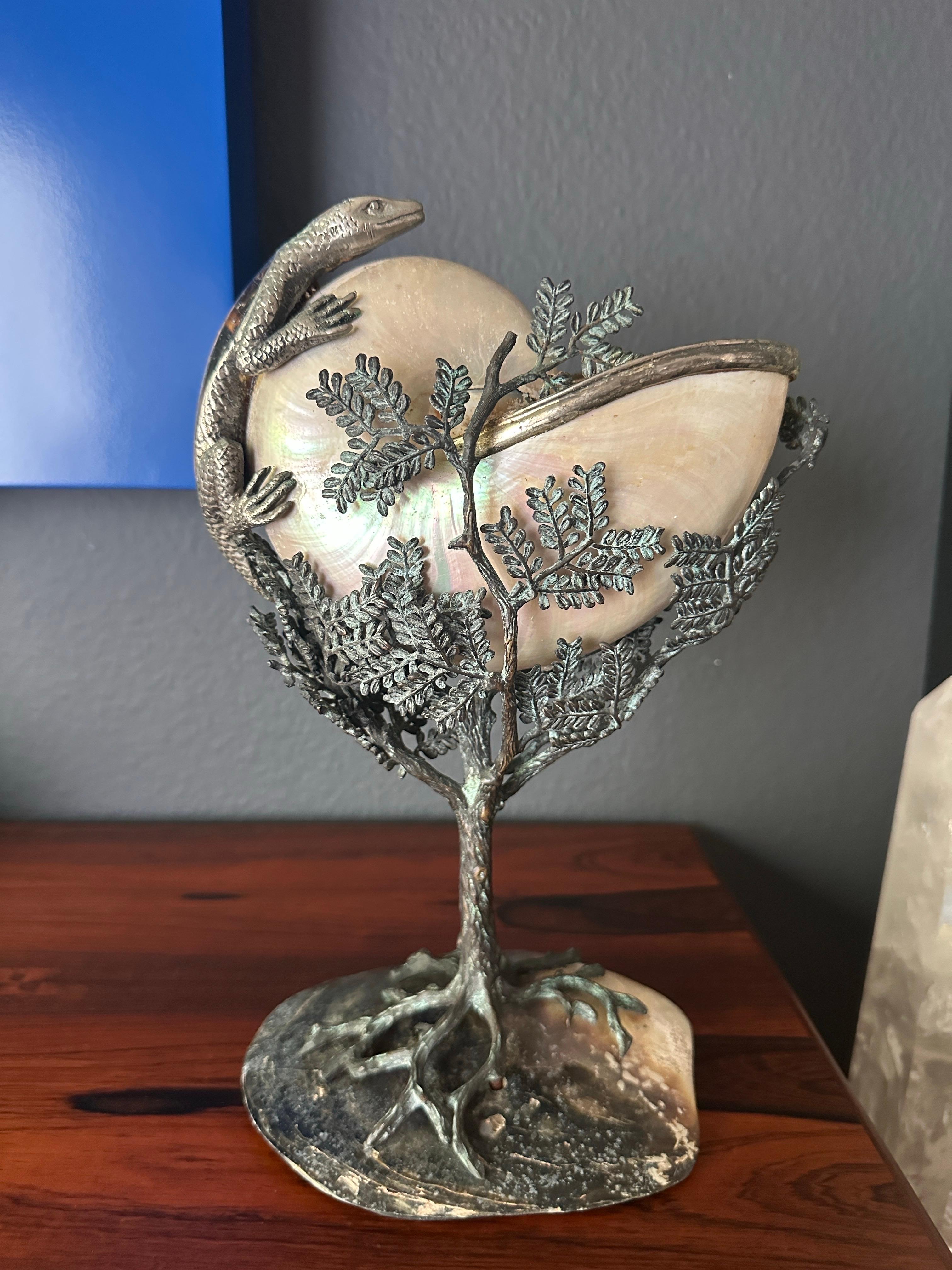 Late 20th Century Cornucopia of Nautilus Shell and Lizard Object d’Art For Sale