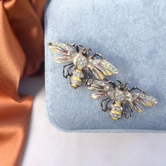 Coro c.1942 Queen Bees Enamel and Gold Plated Sterling Vintage Duette Brooch