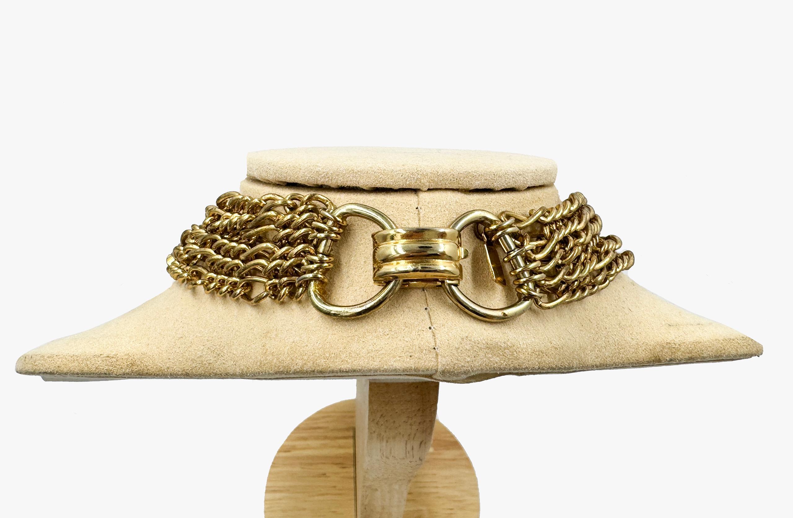 Coro 6-strand necklace features Sheffield and Kingstone watch

Length – 37 cm

Condition – good, Sheffield watch dosn’t have a winger and and has a crack in the glass

........Additional information ........

- Photo might be slightly different from