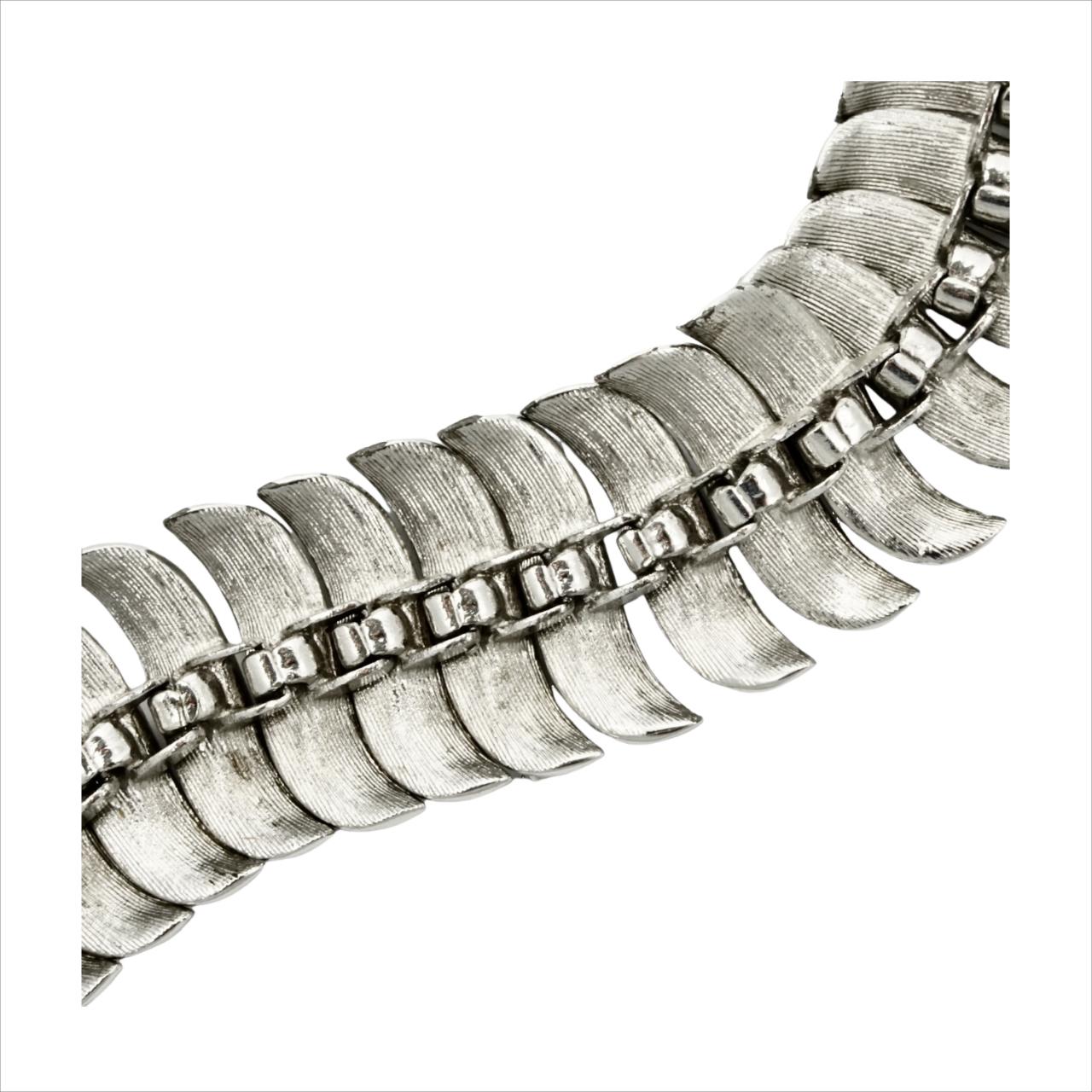 Coro Pegasus Silver Plated Textured and Shiny Link Bracelet For Sale 2