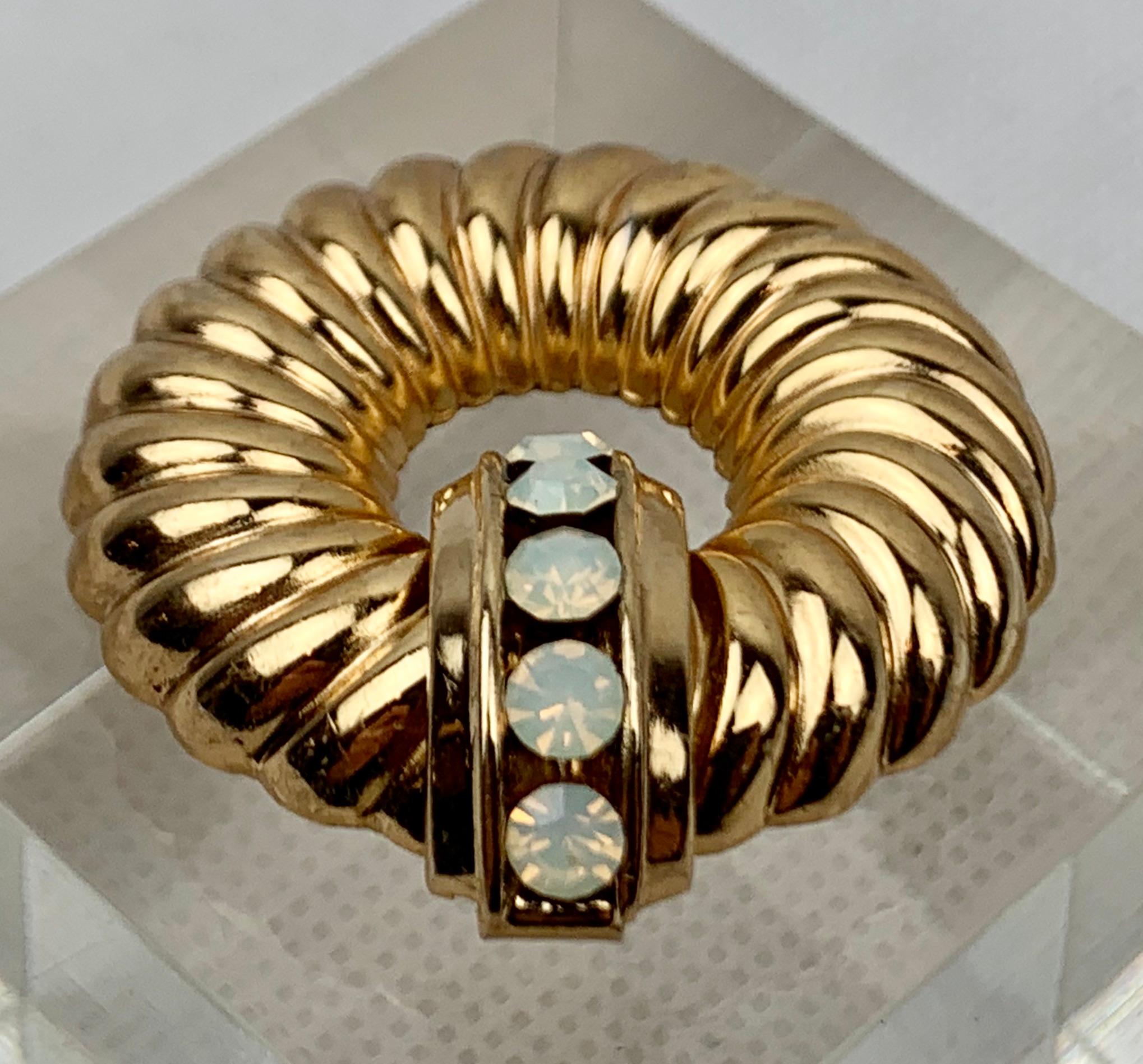 Women's Shrimp Style Gold Filled Brooch by CORO, circa 1940s