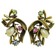 Vintage CORO signed baby tooth pearl rhinestone gold designer  clip on earrings
