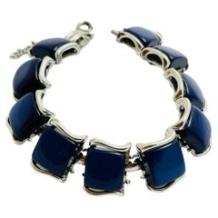 Pulsera de diseño de eslabones azul marino termoendurecible firmada CORO en tono plateado