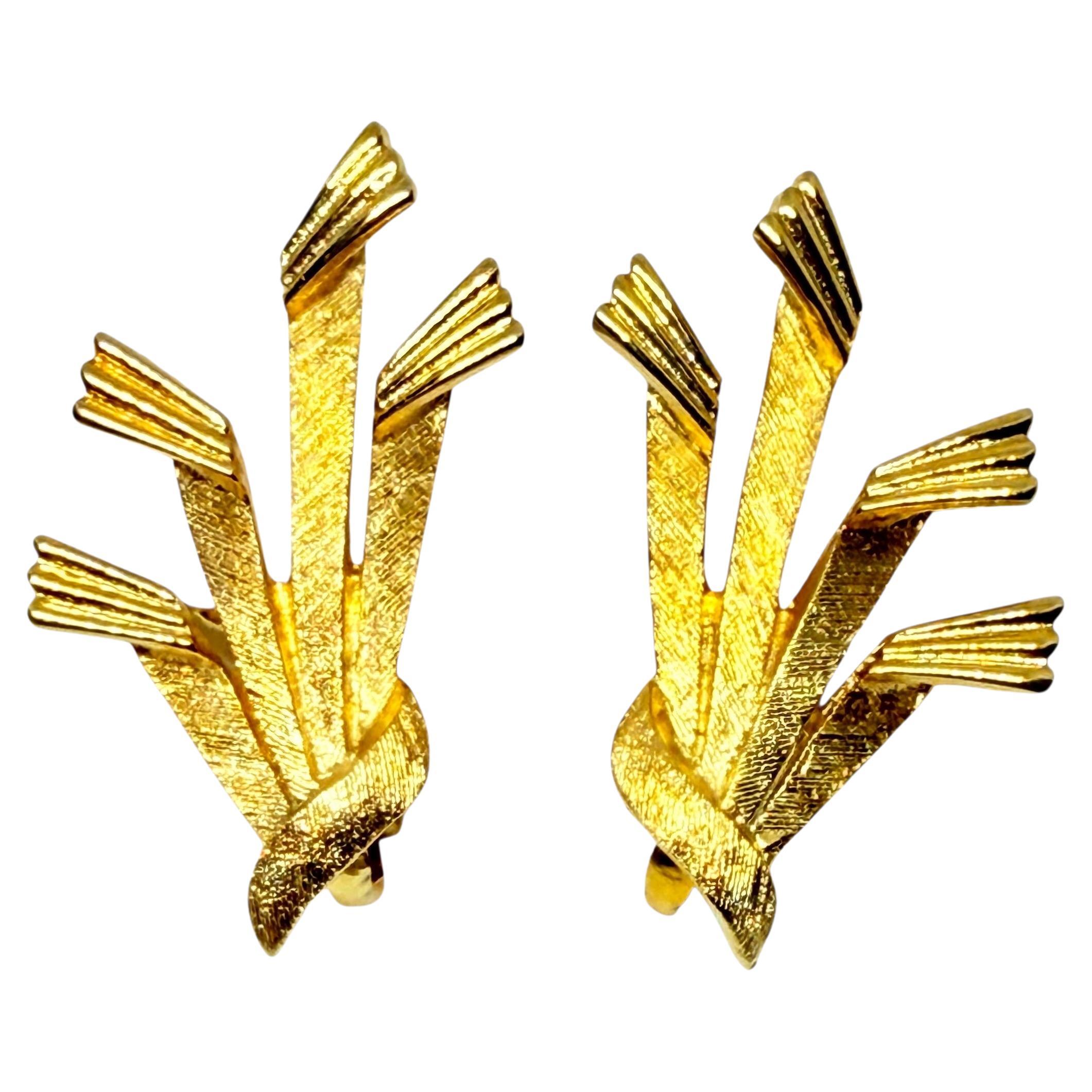 CORO signed vintage gold tone designer clip on earrings