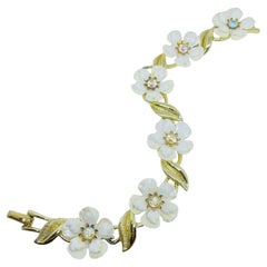 CORO signed vintage gold tone plastic flowers rhinestones designer link bracelet