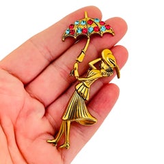 CORO signé vintage strass ton or fille avec parapluie broche designer