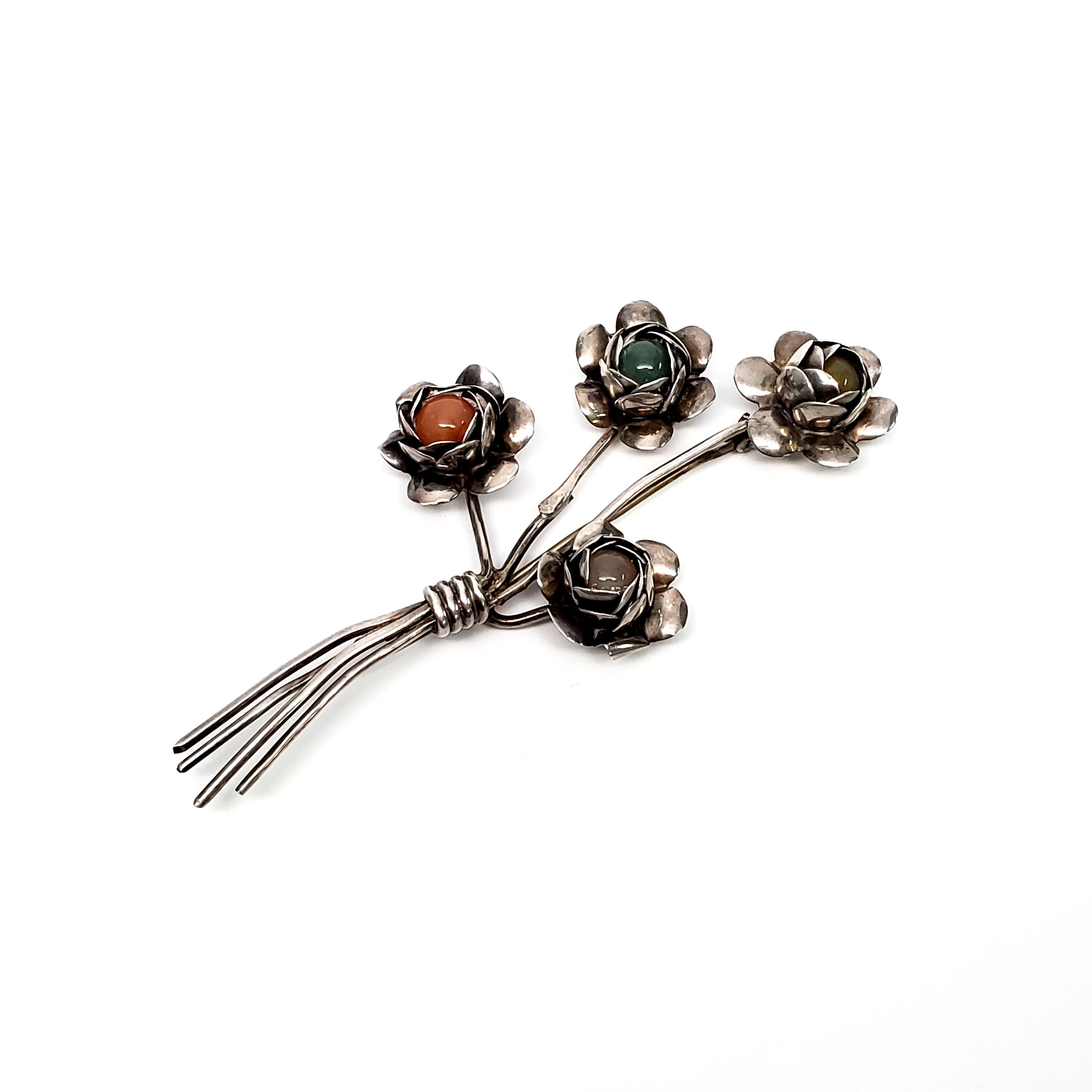 Coro Sterling Silver Flower Pin/Brooch In Good Condition In Washington Depot, CT