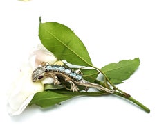 CoroCraft Lizard brooch, sterling gold-plated, with diverent rhinstones, 1940's
