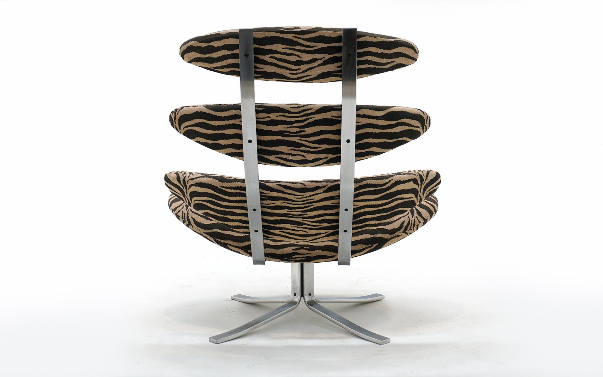 Mid-20th Century Corona Chair by Poul Volther. Model Ej-5 for Erik Jørgensen, Zebra Print, Signed For Sale