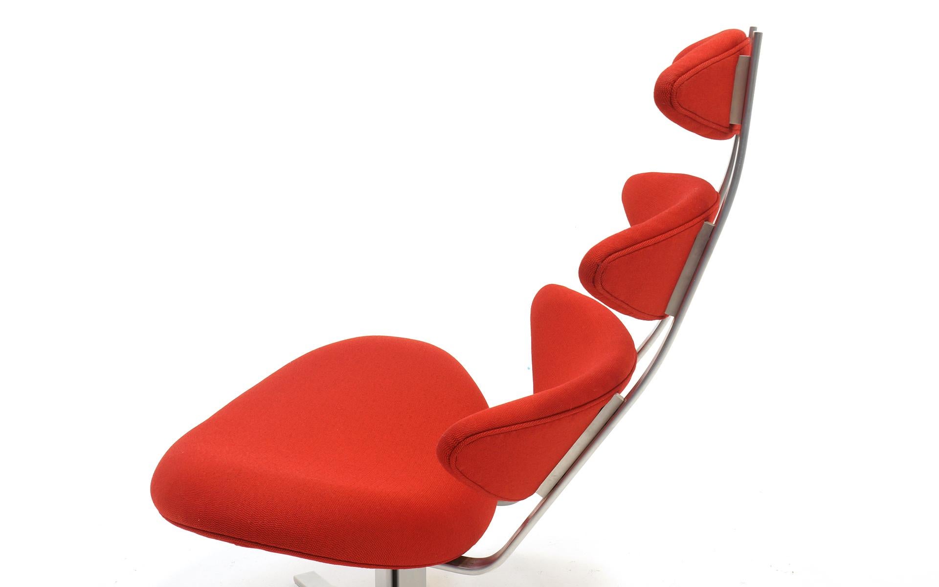 Corona Chair by Poul Volther, New Knoll Red Upholstery, High Back Swivel In Good Condition In Kansas City, MO