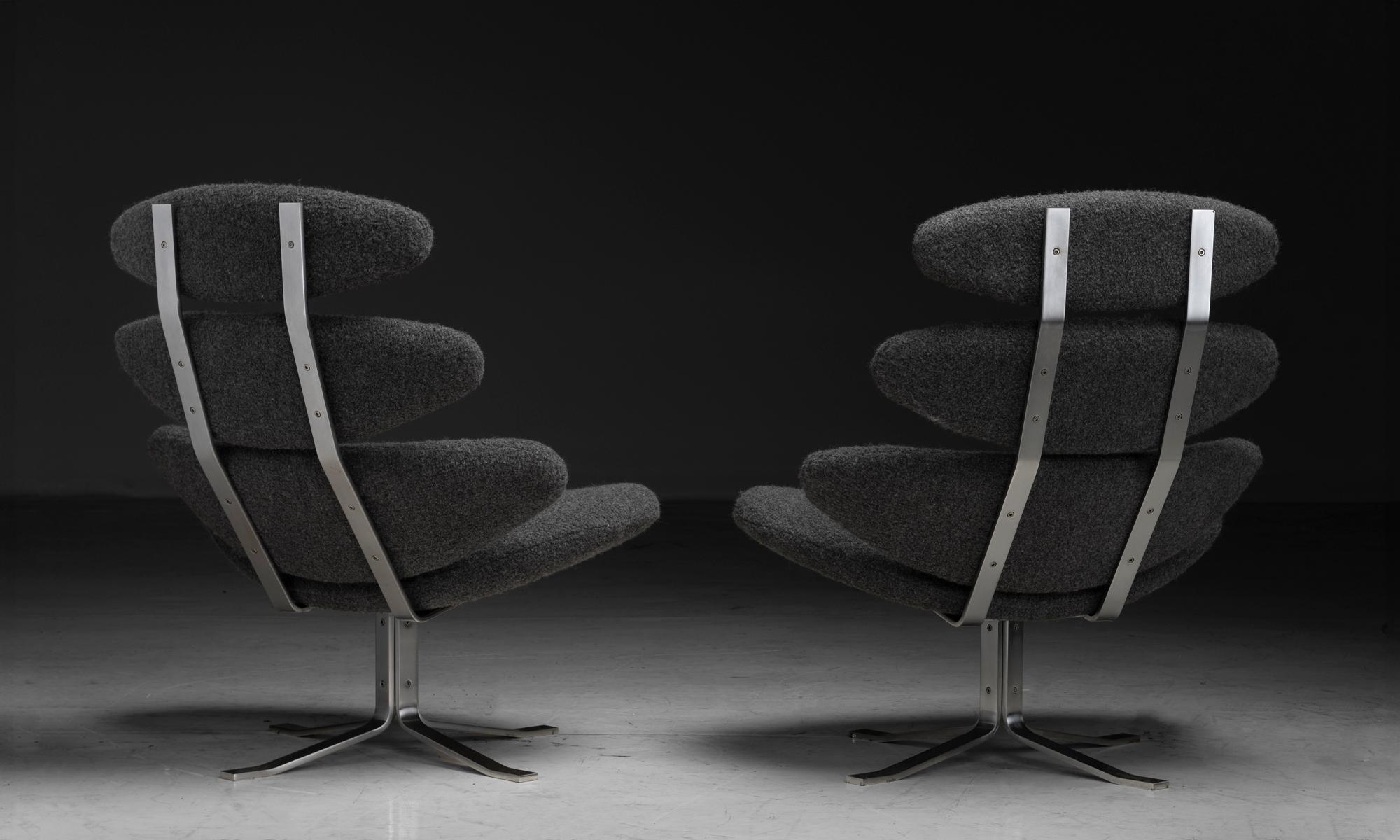 Mid-20th Century Corona Chairs, America circa 1950